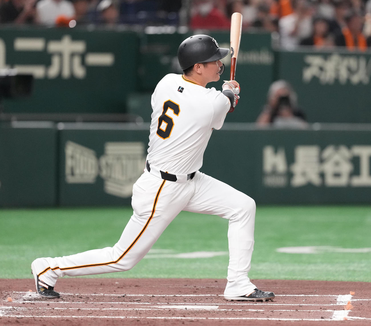 巨人対広島　2回裏巨人1死、中飛に倒れる坂本（撮影・鈴木みどり）