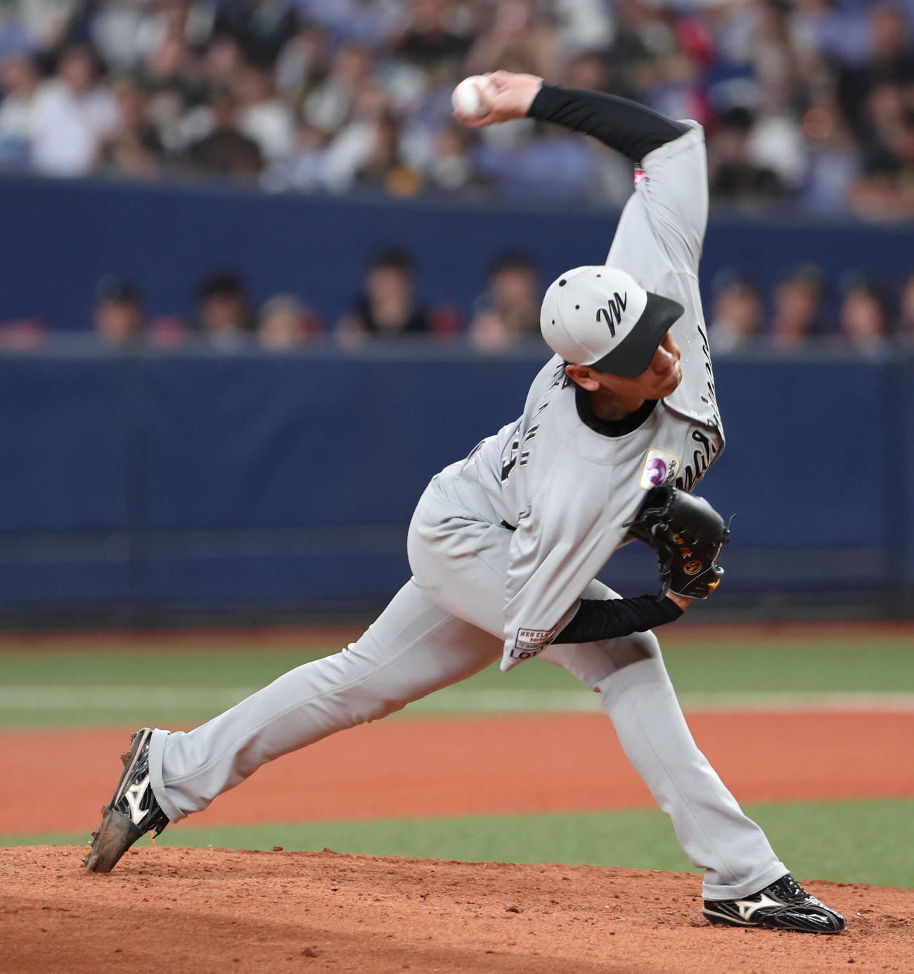 オリックス対ロッテ　ロッテ3番手の高野脩（撮影・西尾就之）