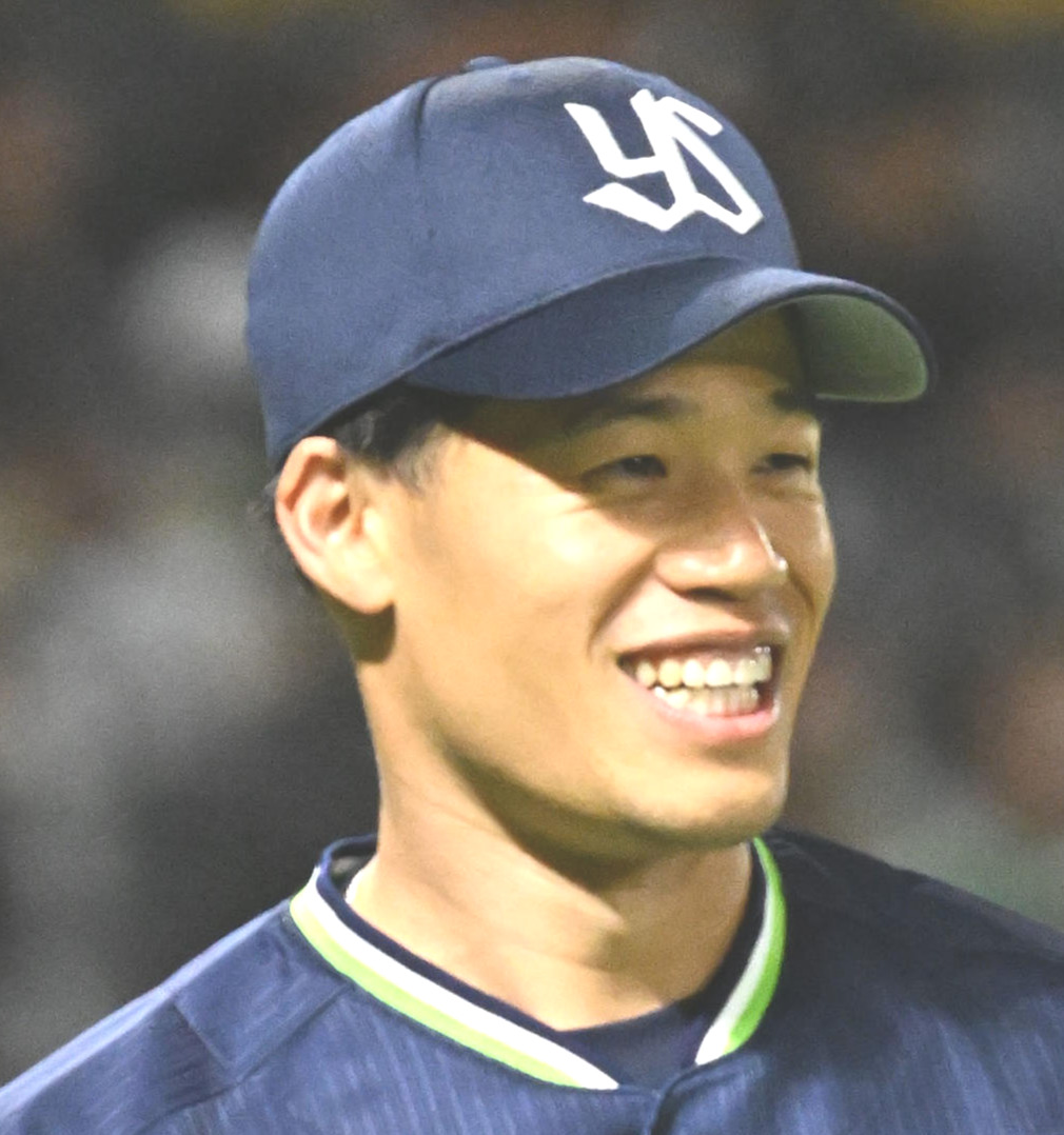 ヤクルト塩見泰隆（2024年3月4日撮影）