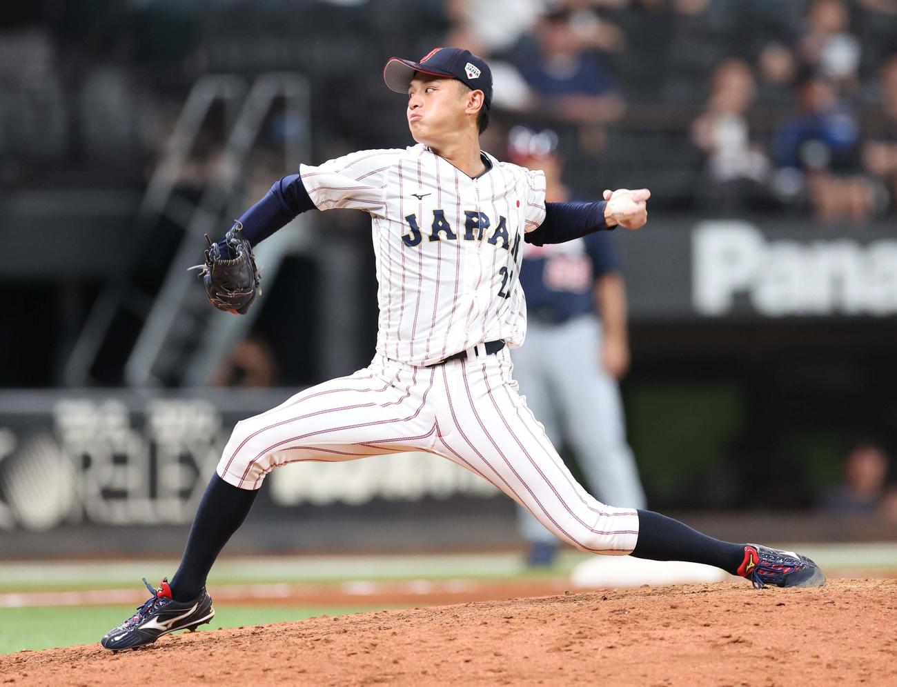 日米大学野球選手権　日本対米国　8回に登板の毛利（撮影・黒川智章）