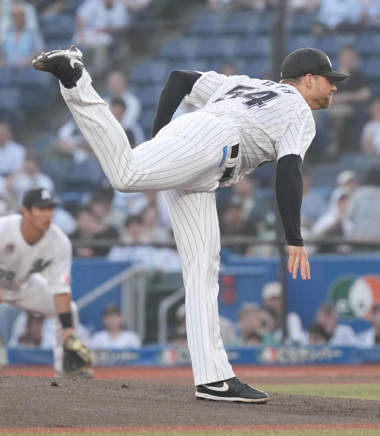 ロッテ対日本ハム　ロッテ先発のボス（撮影・小沢裕）