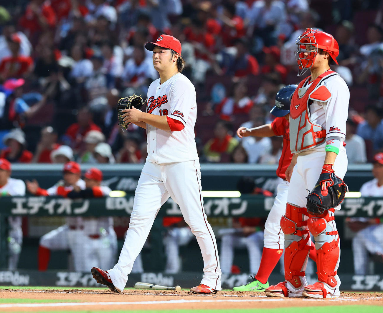広島対阪神　4回表阪神1死一塁、前川に適時二塁打を許した床田（撮影・藤尾明華）