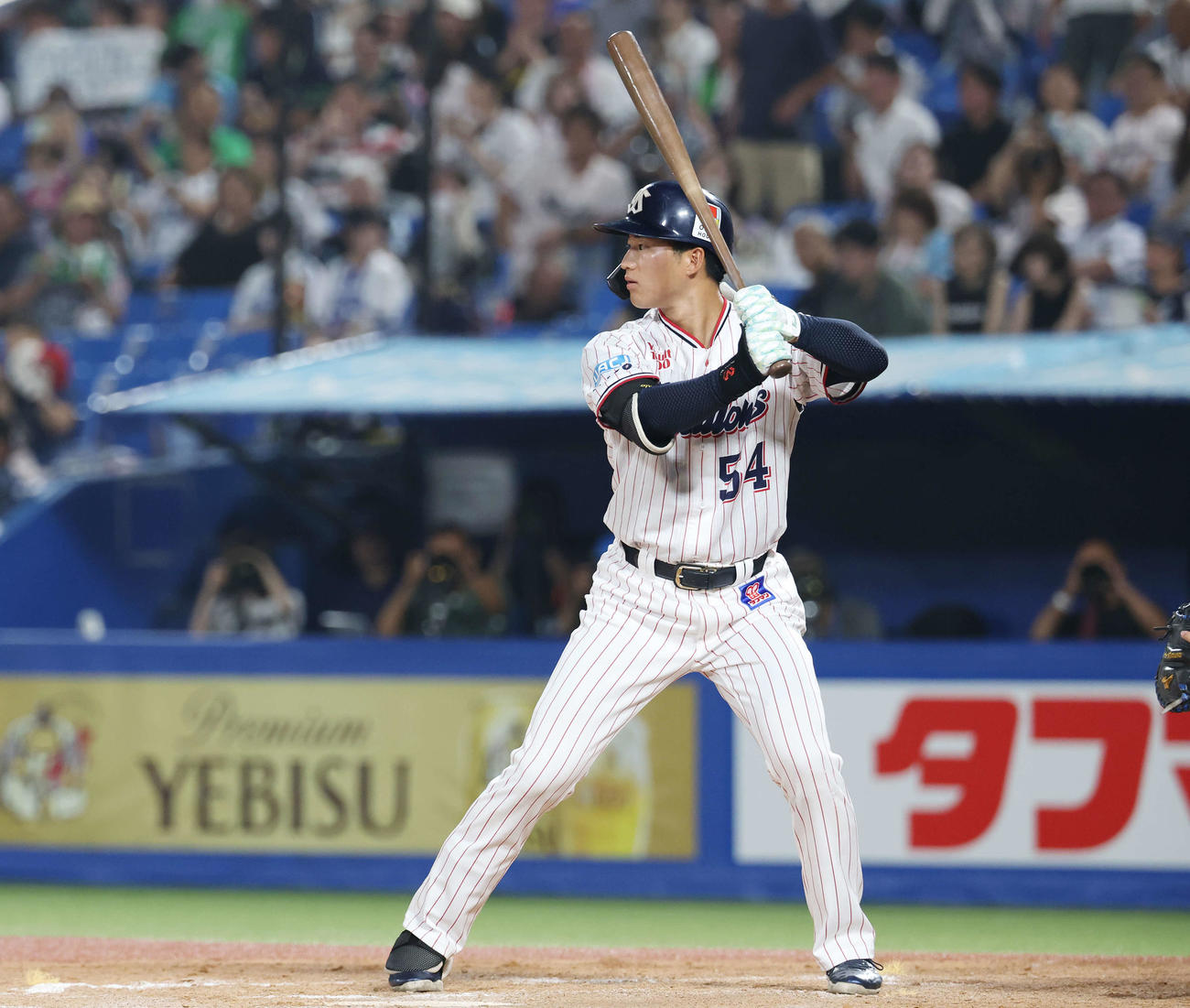 ヤクルト対DeNA 8回裏ヤクルト1死、代打田中（撮影・宮地輝）