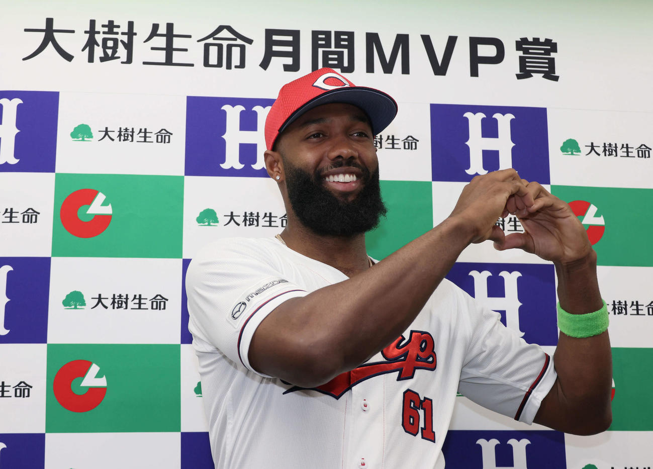 6月月間MVPを受賞した広島ファビアン（撮影・加藤孝規）