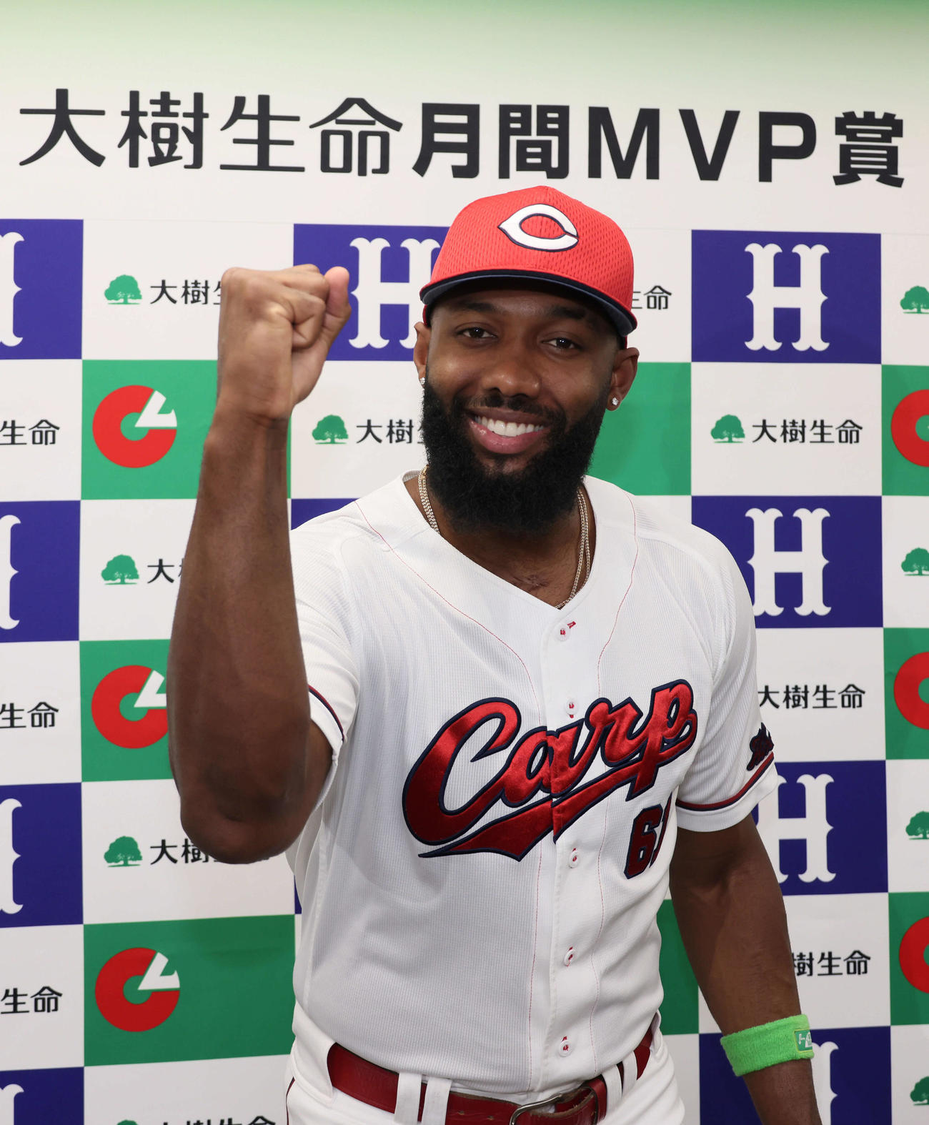 6月月間MVPを受賞した広島ファビアン（撮影・加藤孝規）