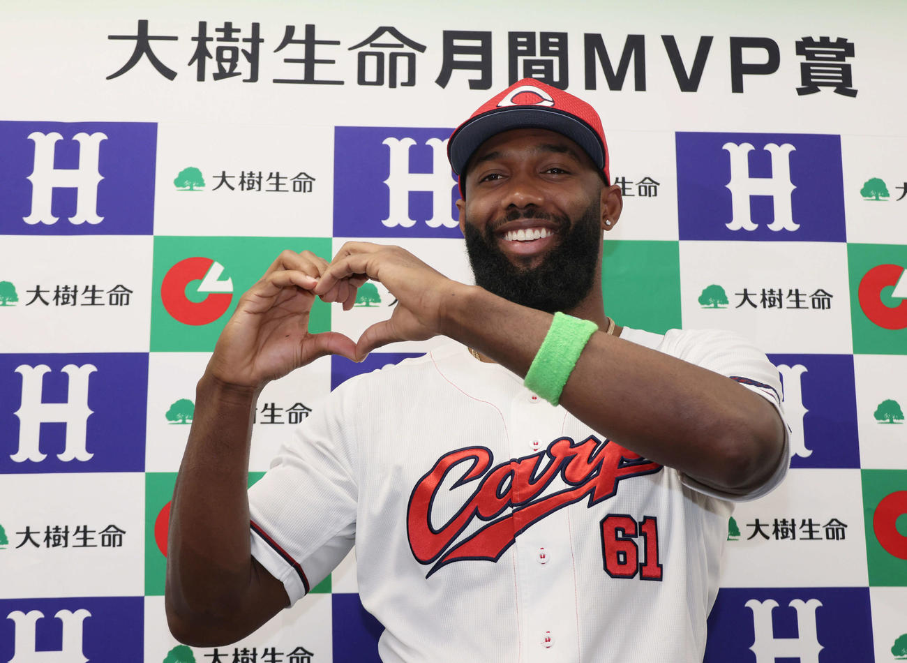 6月月間MVPを受賞した広島ファビアン（撮影・加藤孝規）