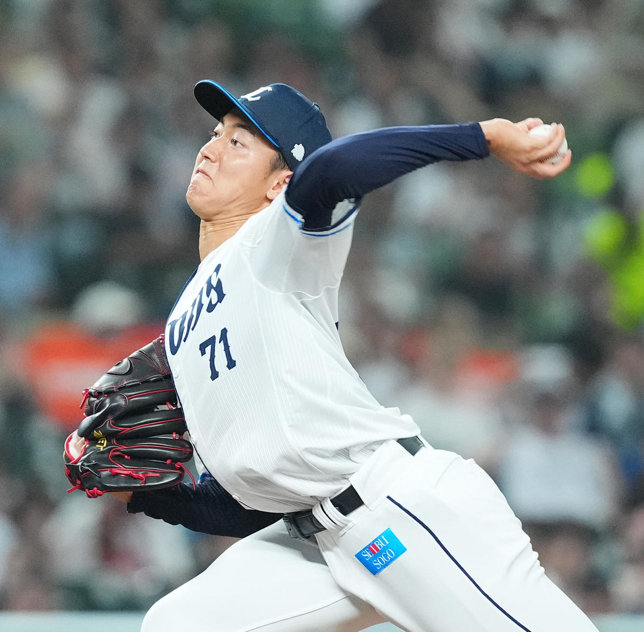 西武対楽天　西武先発の菅井（撮影・菅敏）