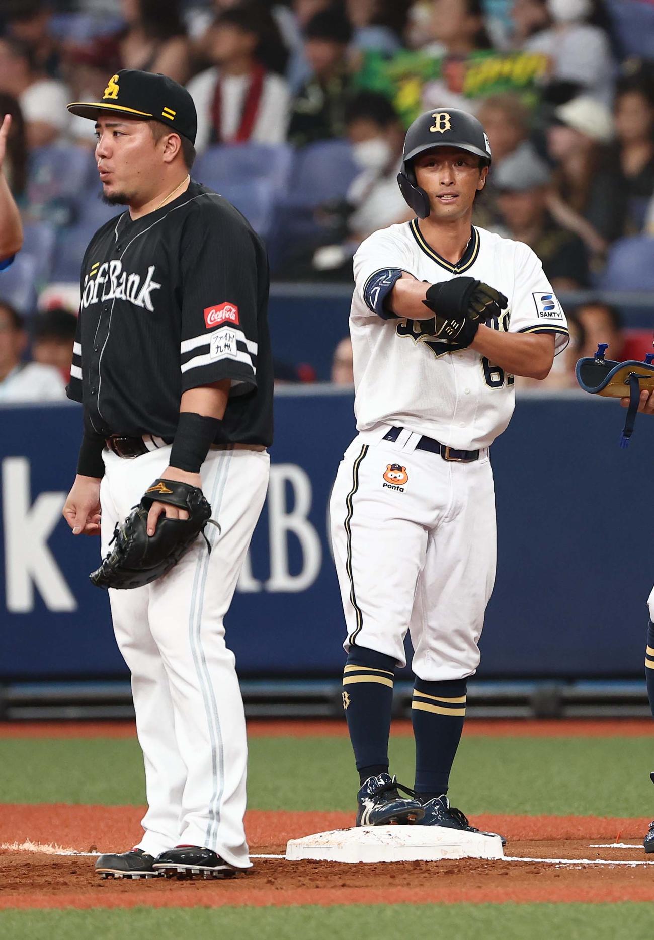 オリックス対ソフトバンク　1回裏オリックス無死、福田は中前打を放つ（撮影・上田博志）