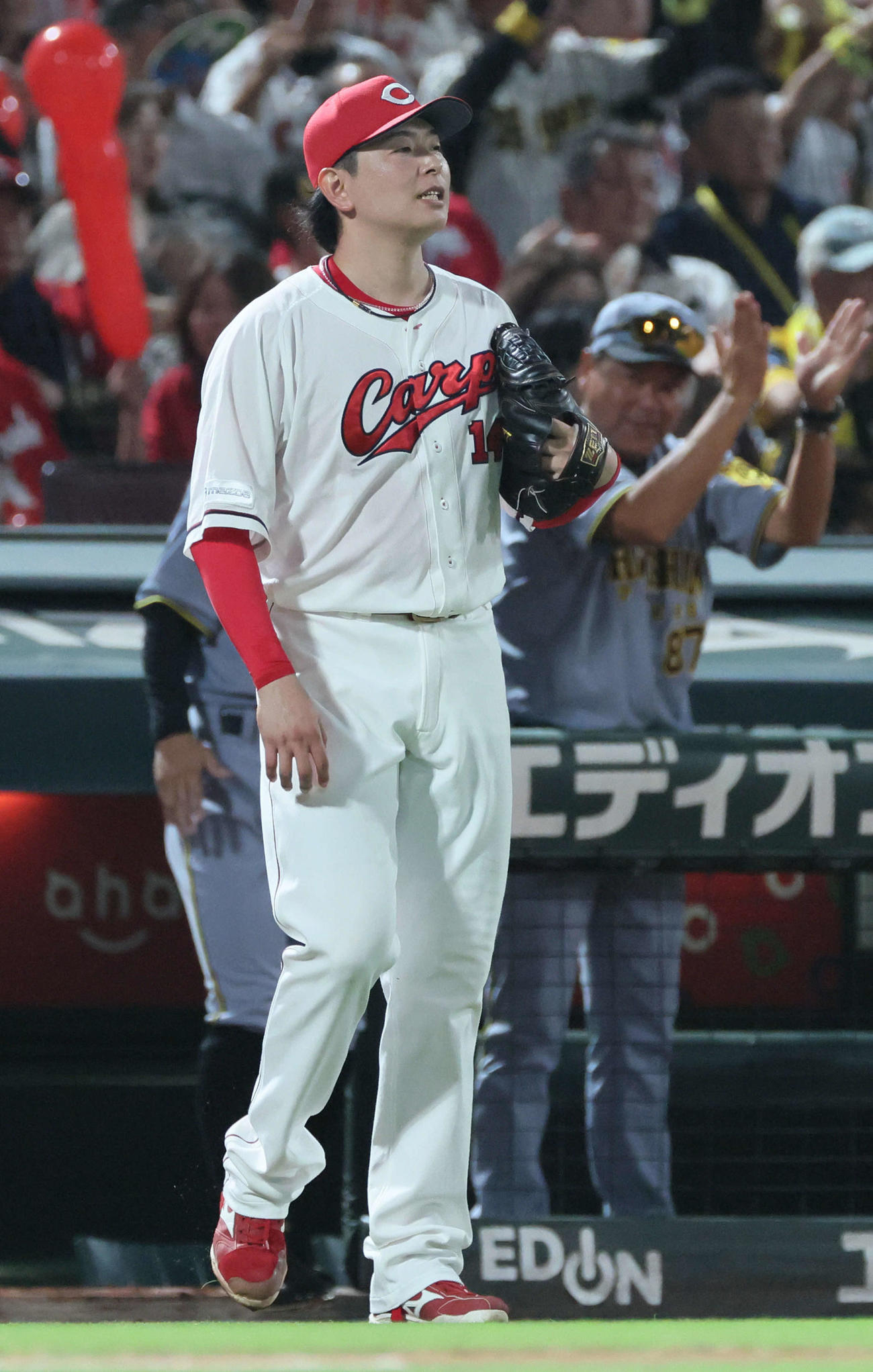 広島対阪神　7回表阪神1死二塁、森下に右中間越え適時三塁打を浴びた大瀬良（撮影・加藤孝規）