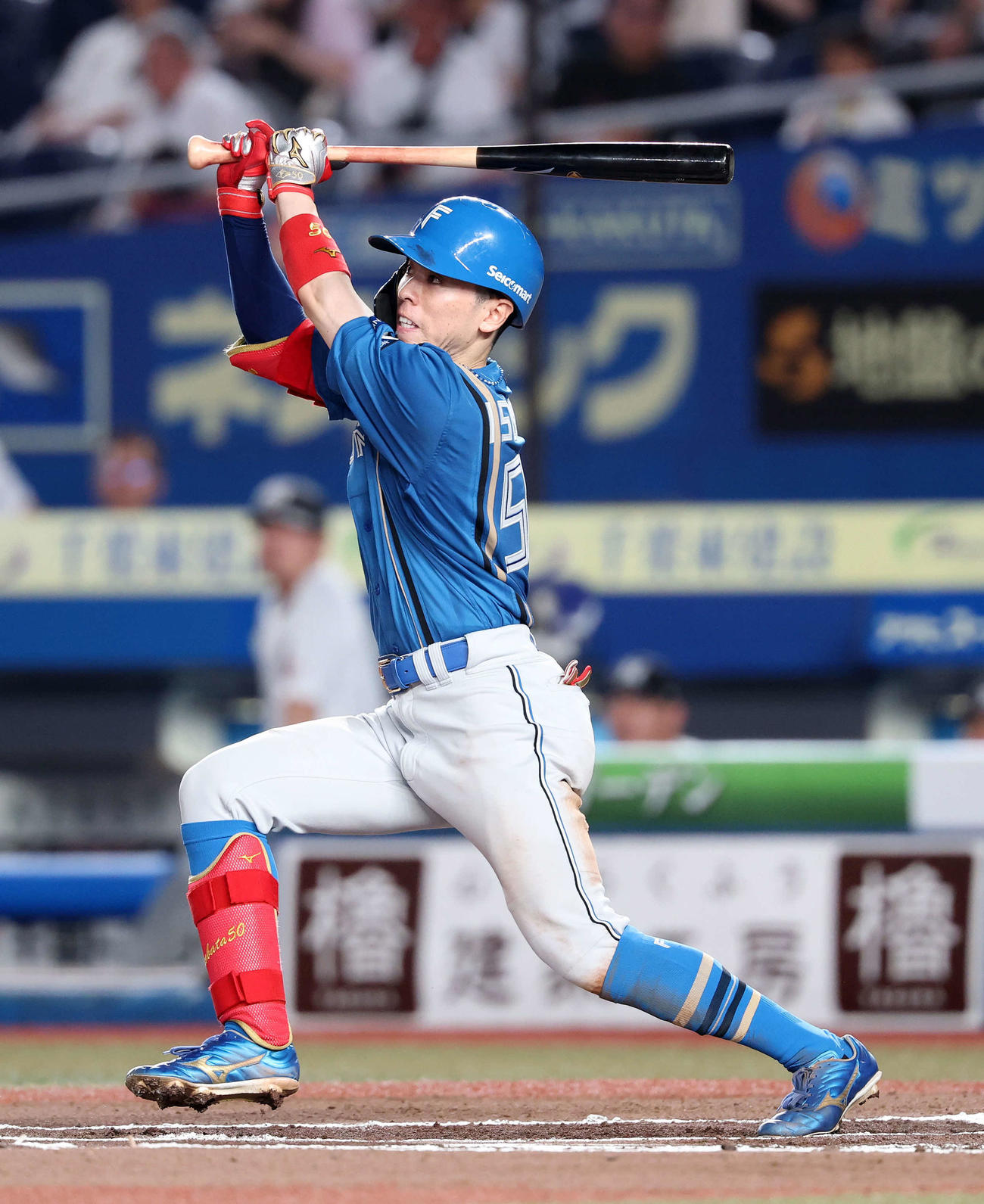 ロッテ対日本ハム　6回表日本ハム無死、五十幡は中越え三塁打を放つ（撮影・鈴木正人）