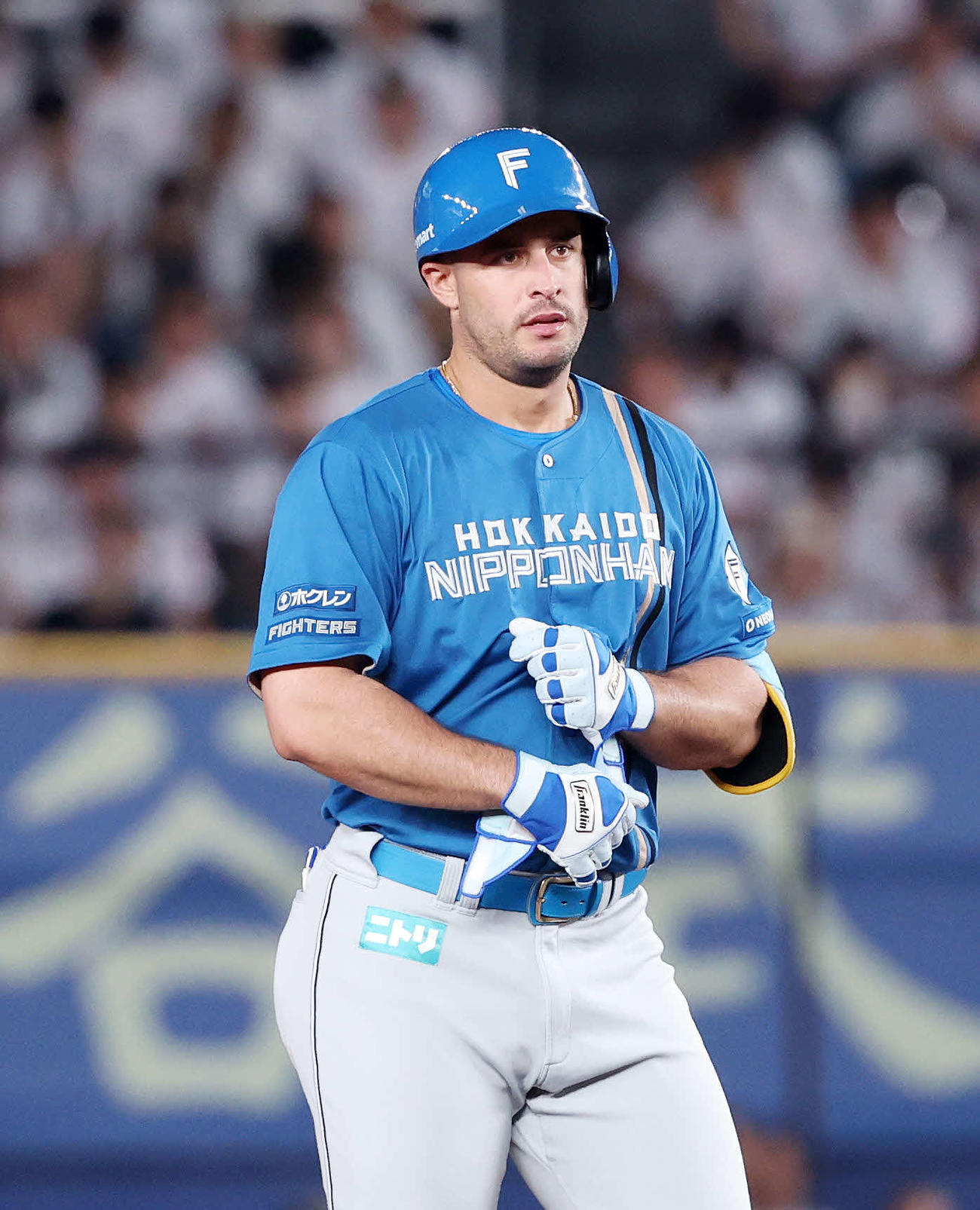 ロッテ対日本ハム　6回表日本ハム1死二塁、マルティネスは左前適時打を放つ（撮影・鈴木正人）