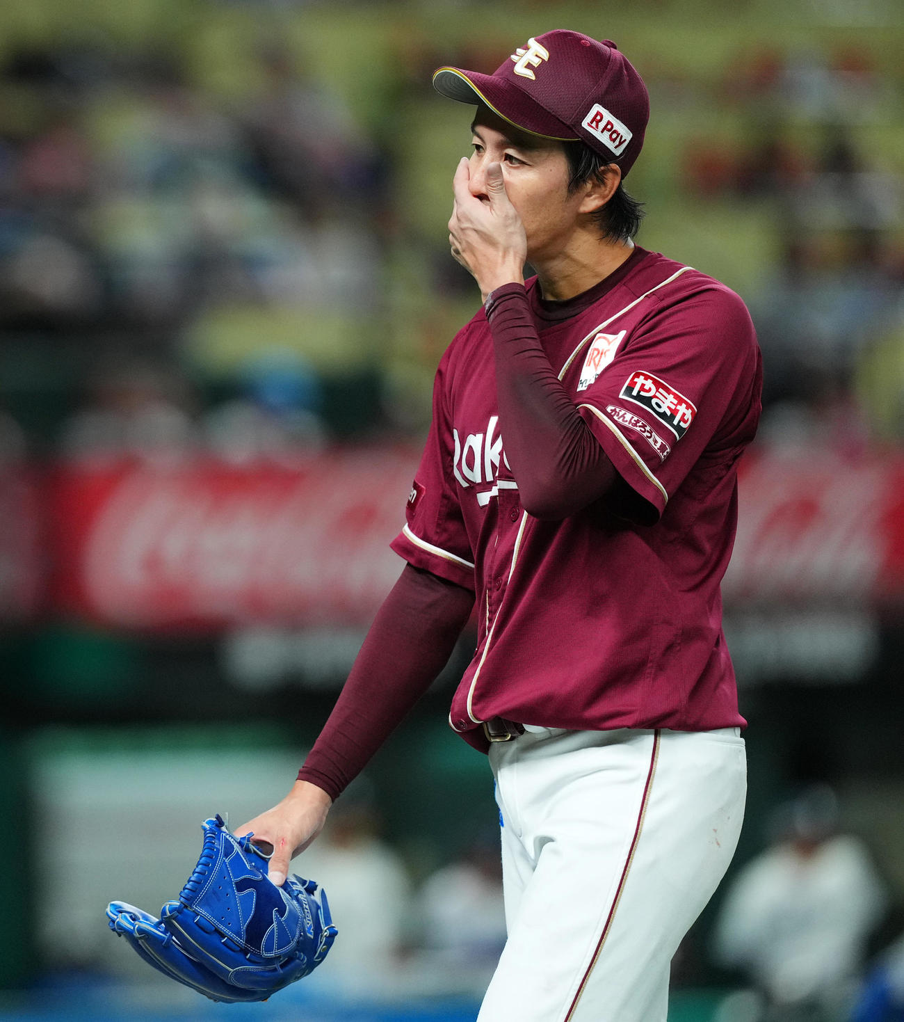 西武対楽天　7回途中、降板する岸（撮影・菅敏）