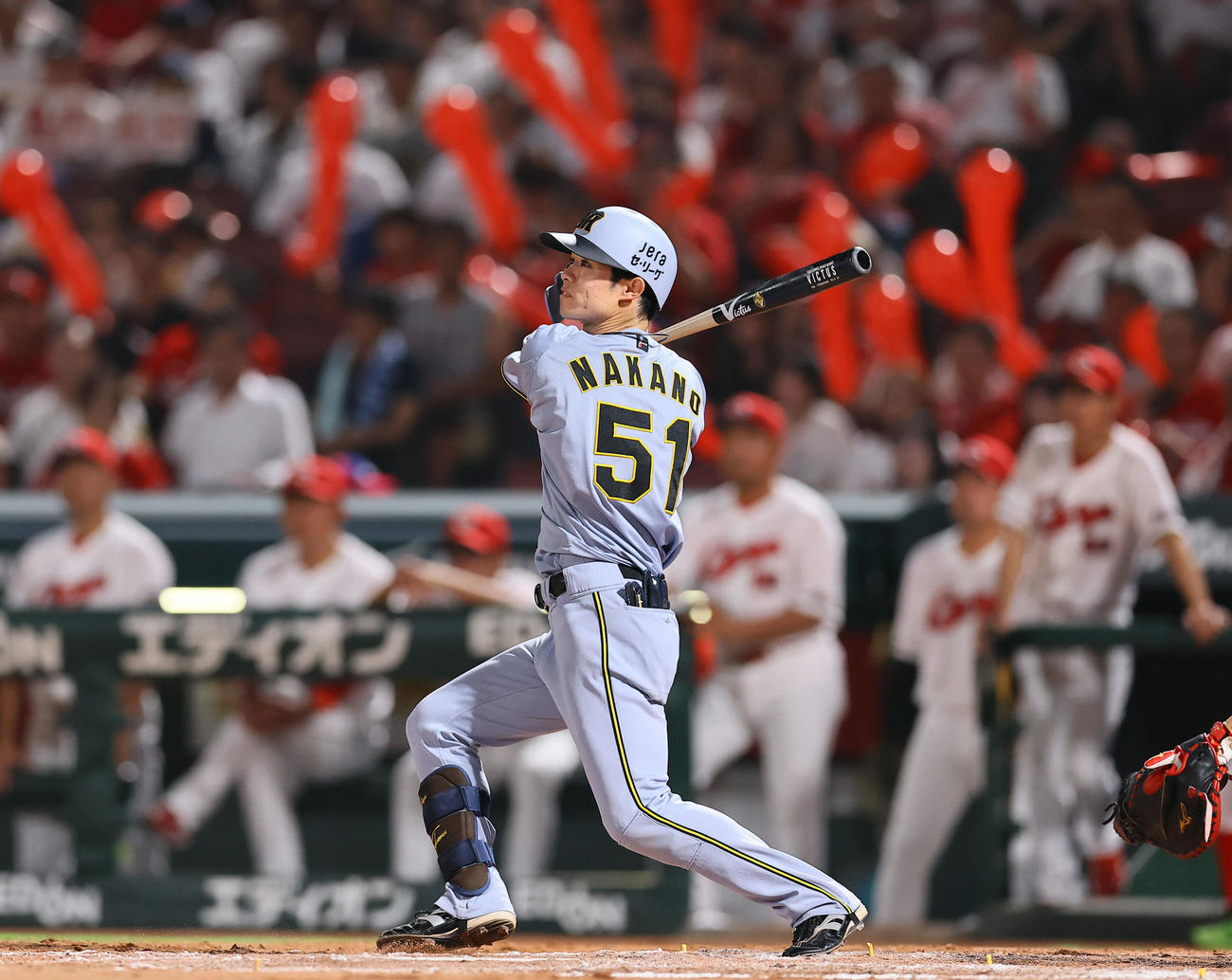 広島対阪神　7回表阪神2死一、二塁、中野は中前に同点適時打を放つ（撮影・藤尾明華）