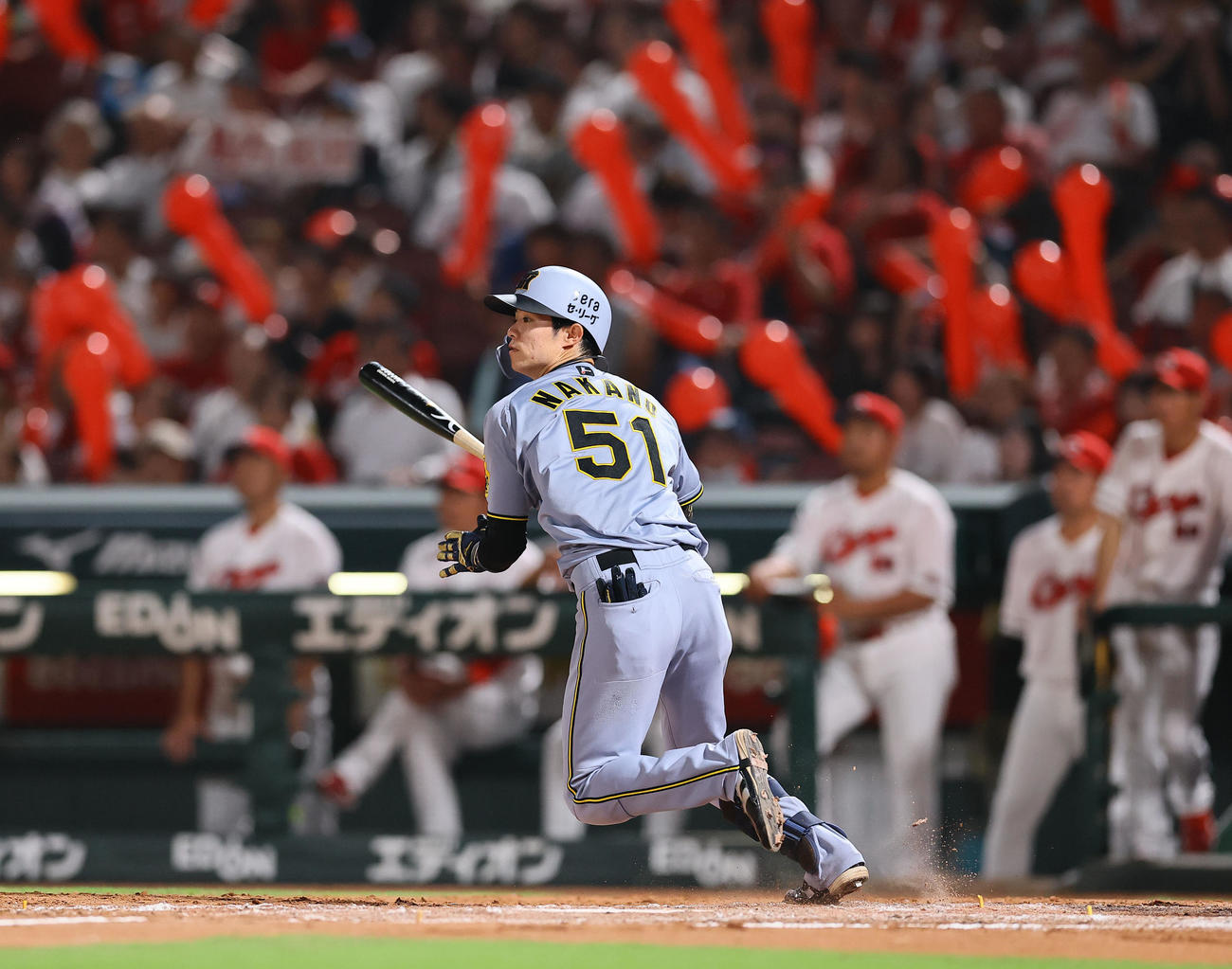 広島対阪神　7回表阪神2死一、二塁、中野は中前に同点適時打を放つ（撮影・藤尾明華）