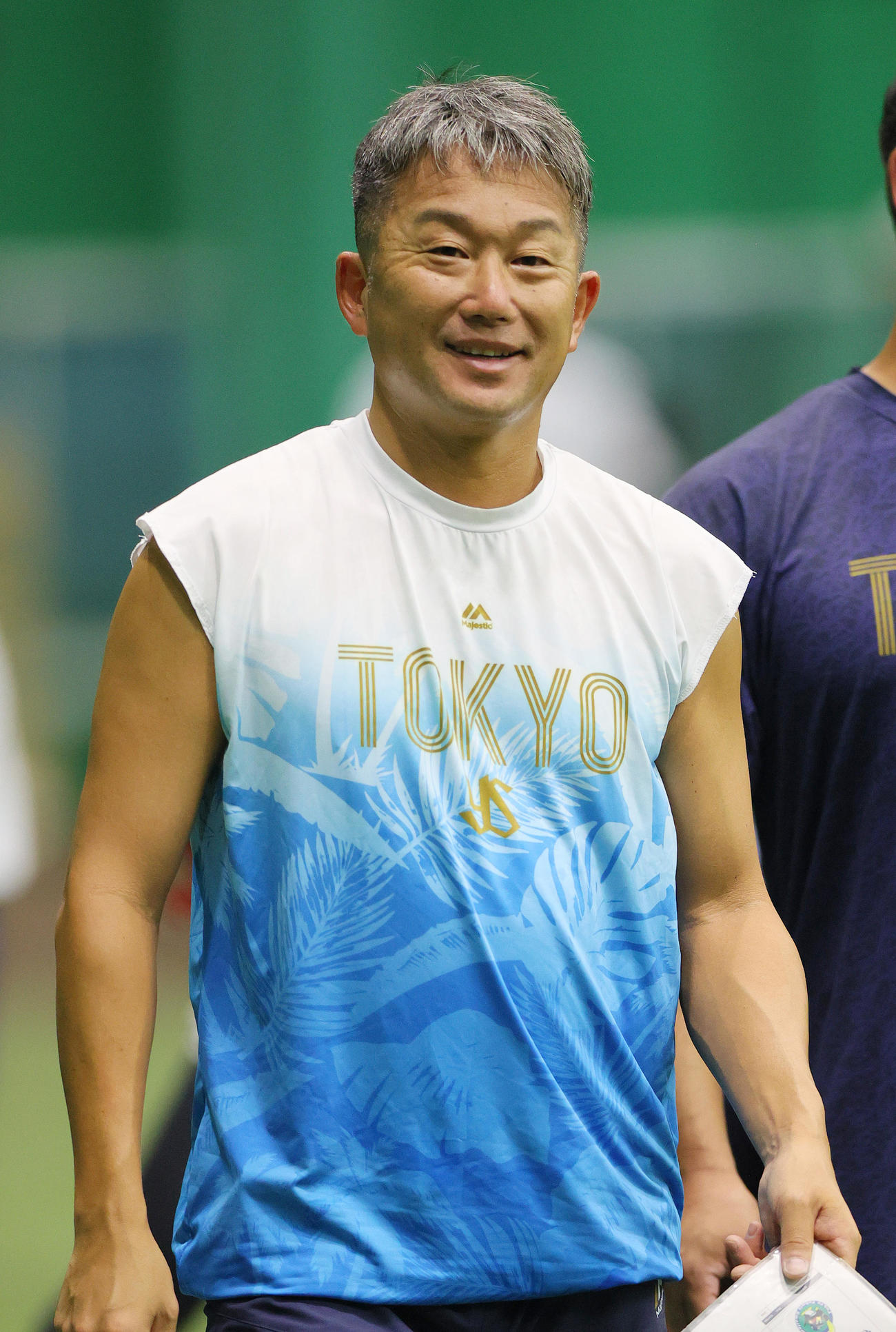 阪神対ヤクルト　ヤクルト石川は室内でリラックスした表情を見せる（撮影・上山淳一）