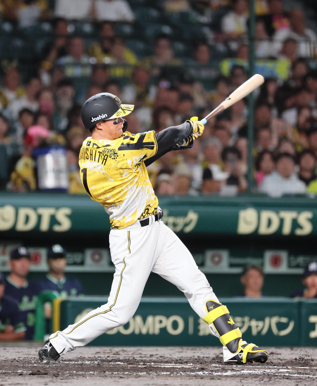阪神対ヤクルト　4回裏阪神無死、森下は中前打を放つ（撮影・宮崎幸一)