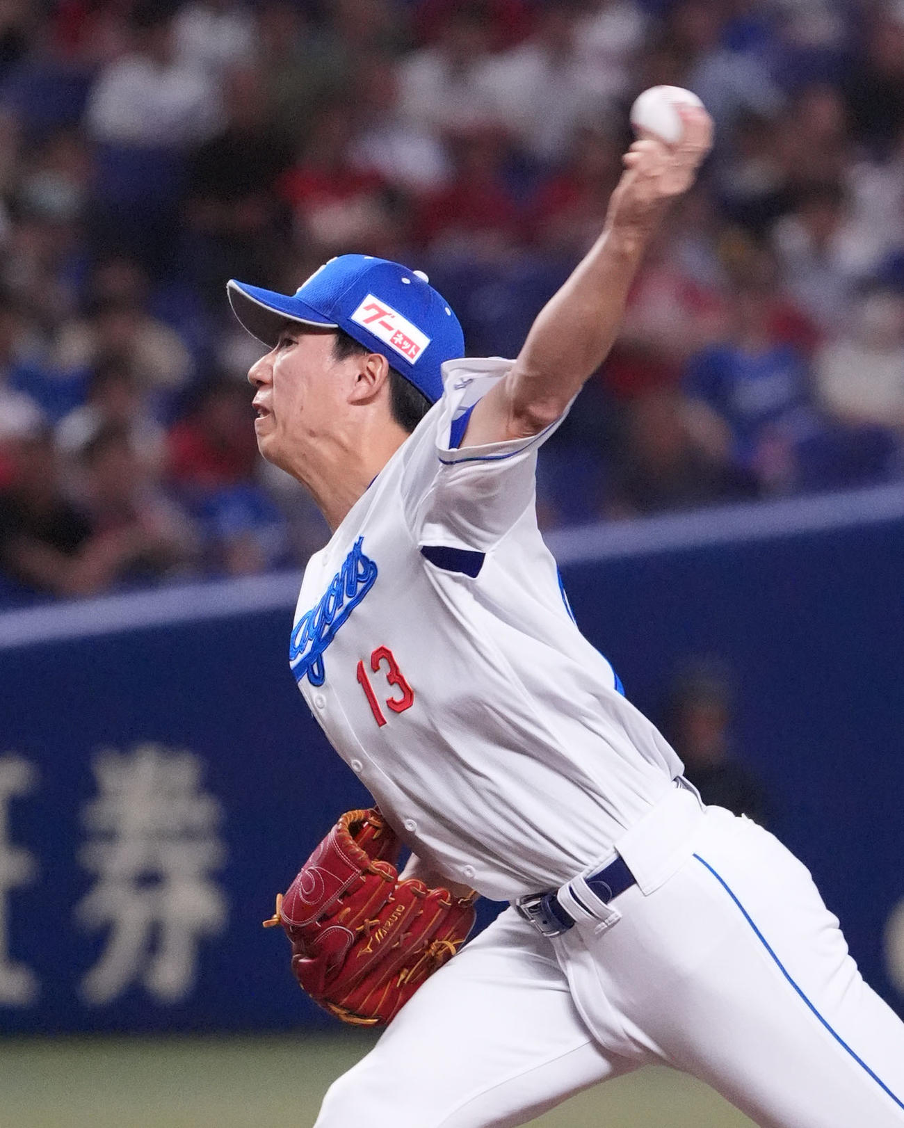 中日対広島　8回表、中日3番手で登板する橋本（撮影・森本幸一）
