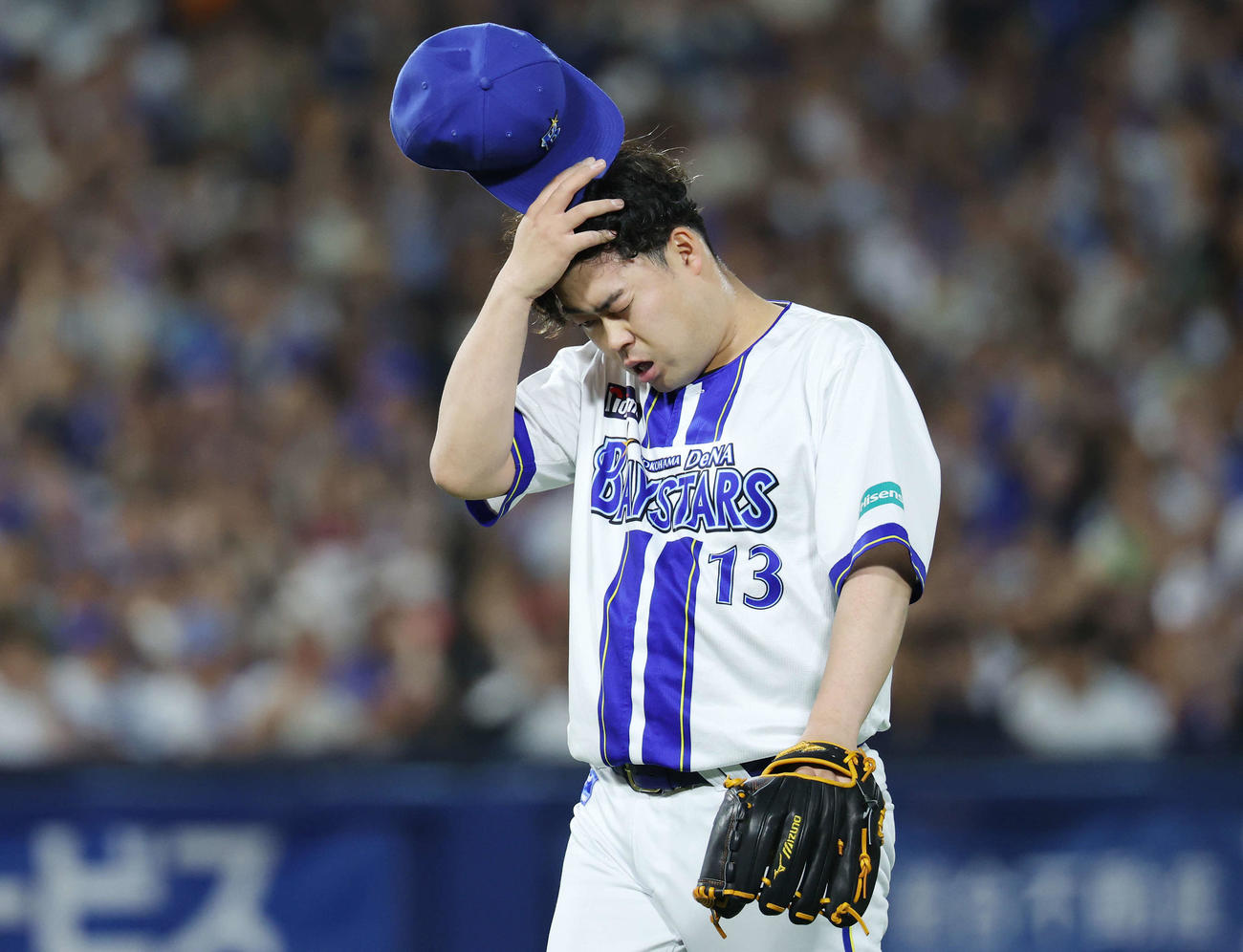 DeNA対巨人　10回表を無失点に抑えたDeNA伊勢（撮影・宮地輝）