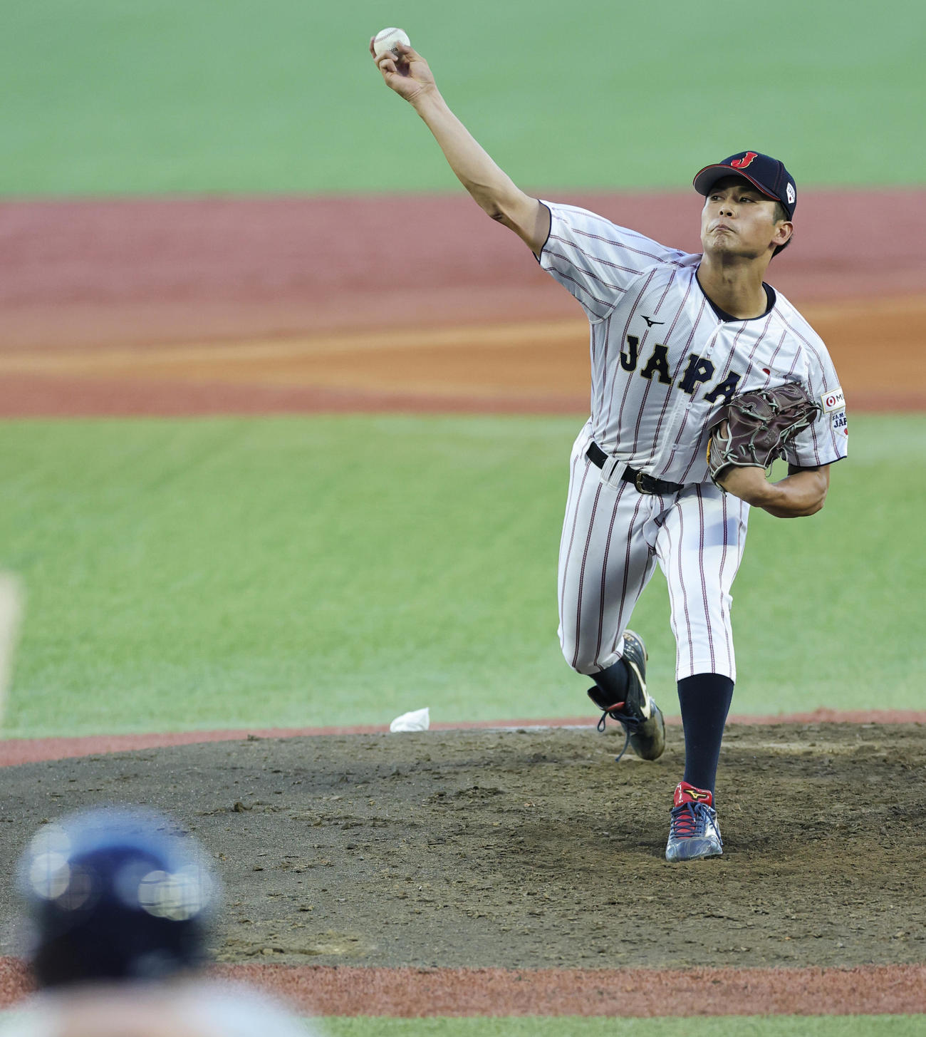 米国対日本　力投する日本・佐藤（撮影・野上伸悟）