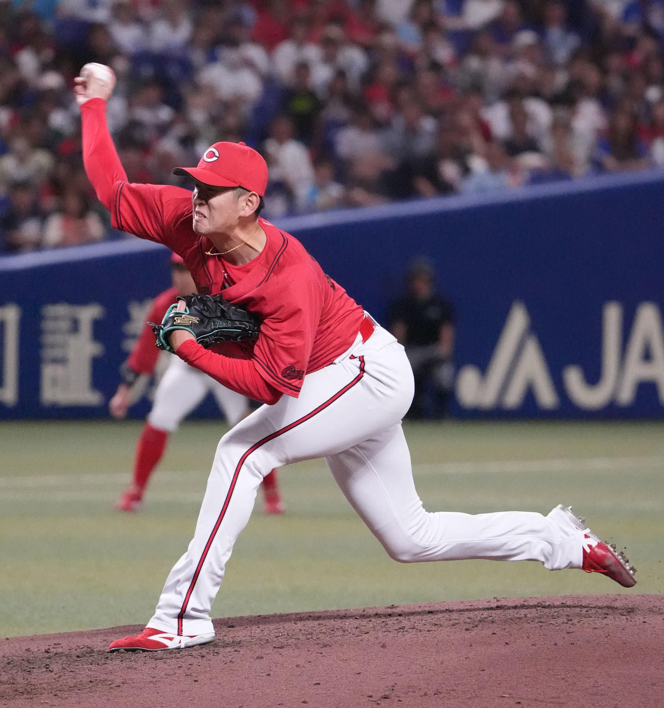 中日対広島　6回裏、広島2番手で登板する遠藤（撮影・森本幸一）