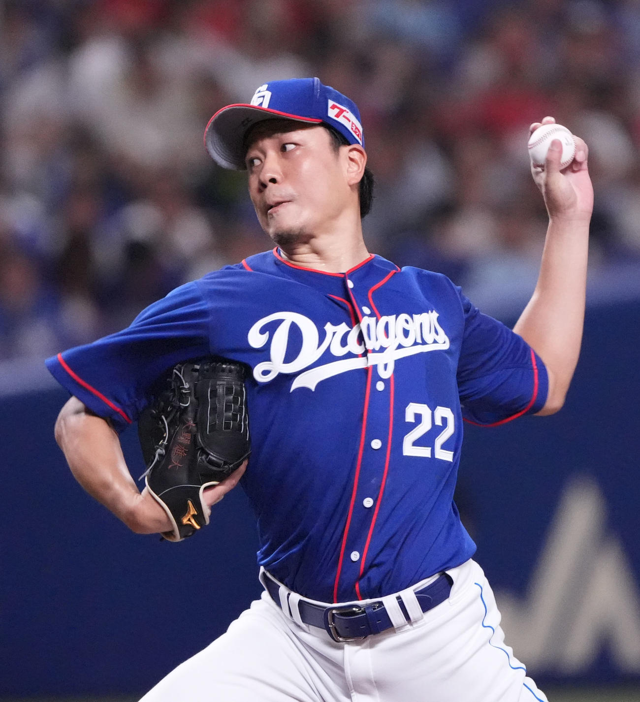 中日対広島　3回表、力投する中日先発の大野（撮影・森本幸一）
