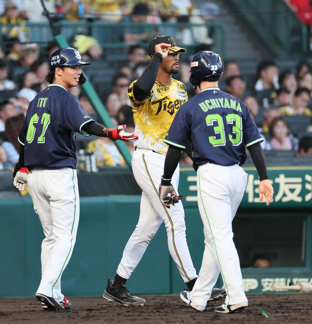 阪神対ヤクルト　3回表ヤクルト無死二、三塁、デュプランティエは太田に中前先制2点適時打を浴びる（撮影・宮崎幸一)