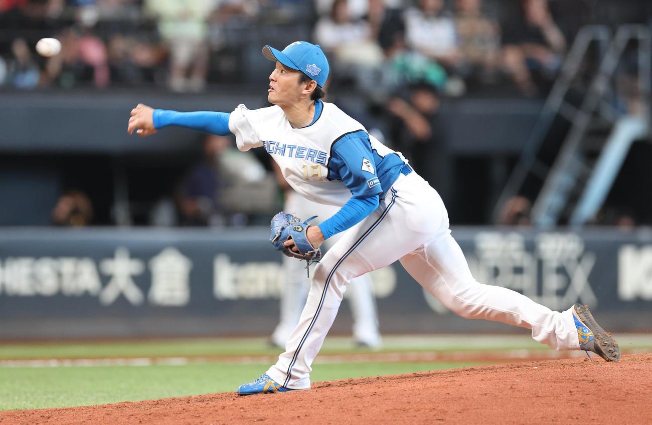 日本ハム対オリックス　7回に登板の玉井（撮影・黒川智章）