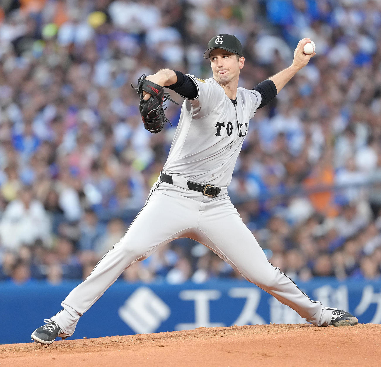 DeNA対巨人　巨人先発のグリフィン（撮影・足立雅史）