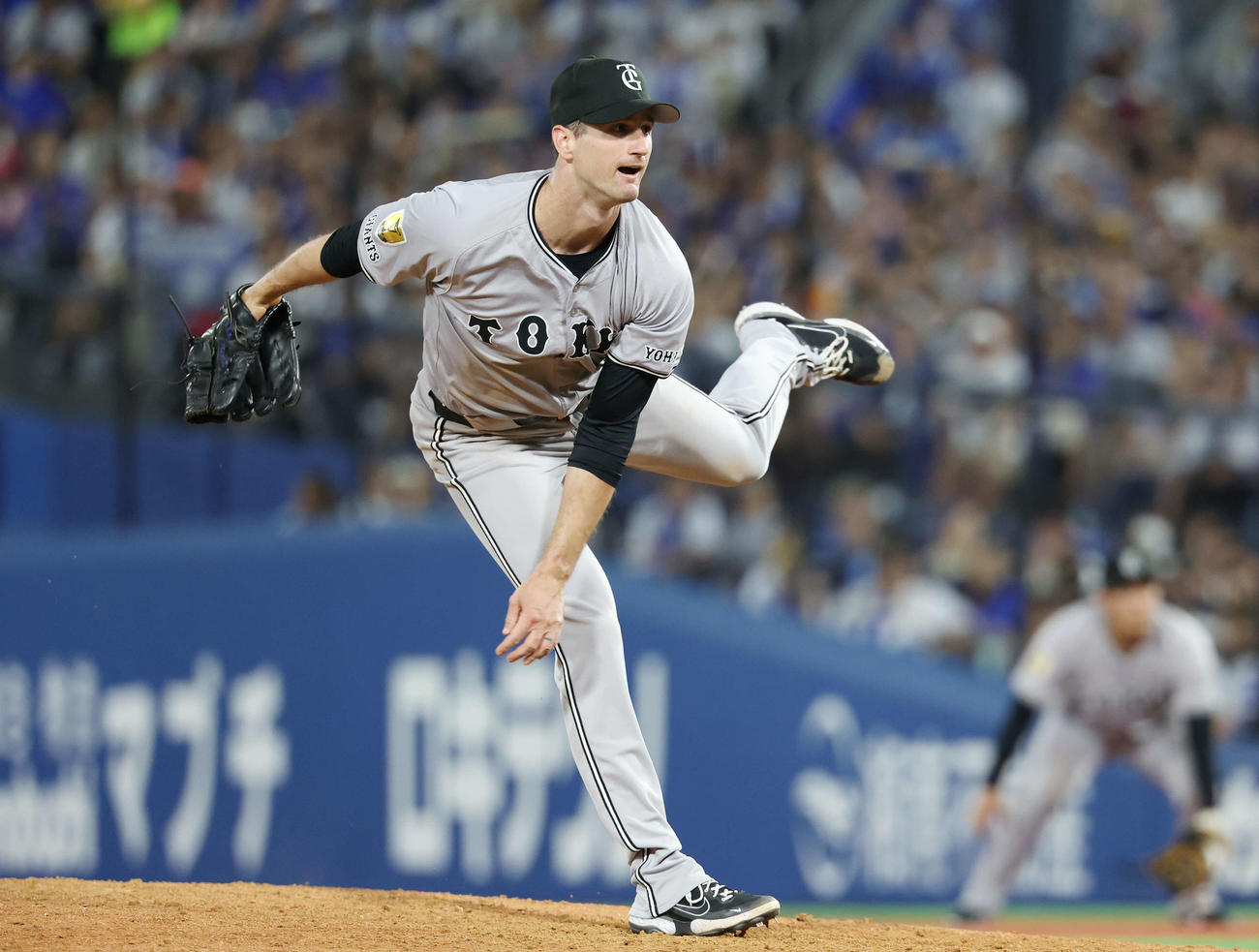 DeNA対巨人　巨人先発のグリフィン（撮影・宮地輝）