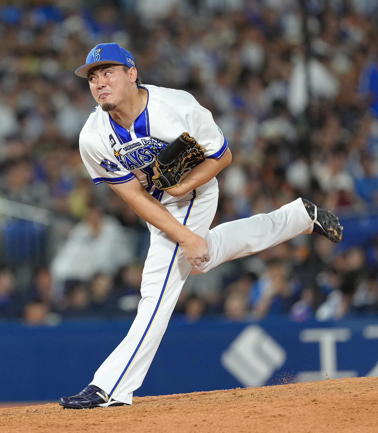 DeNA対巨人　9回から登板したDeNA中川（撮影・足立雅史）