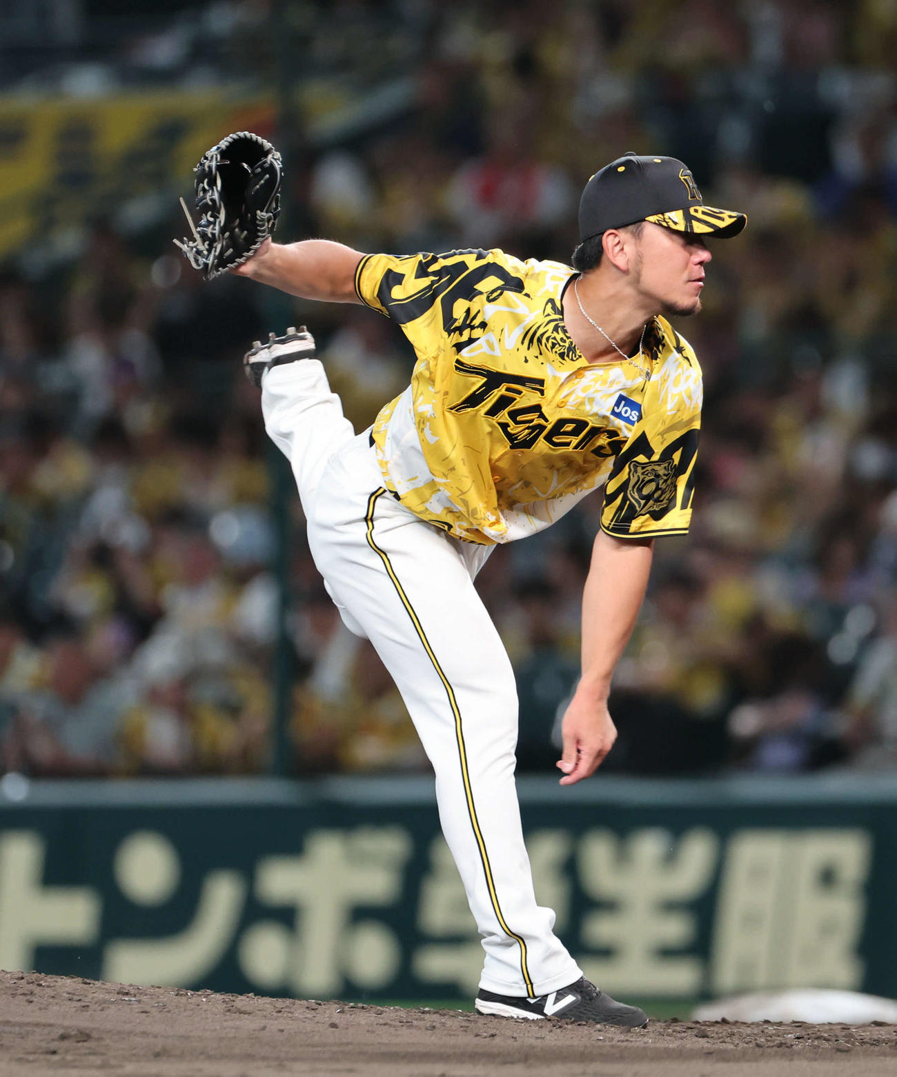 阪神対ヤクルト　阪神先発の伊藤将（撮影・西尾就之）