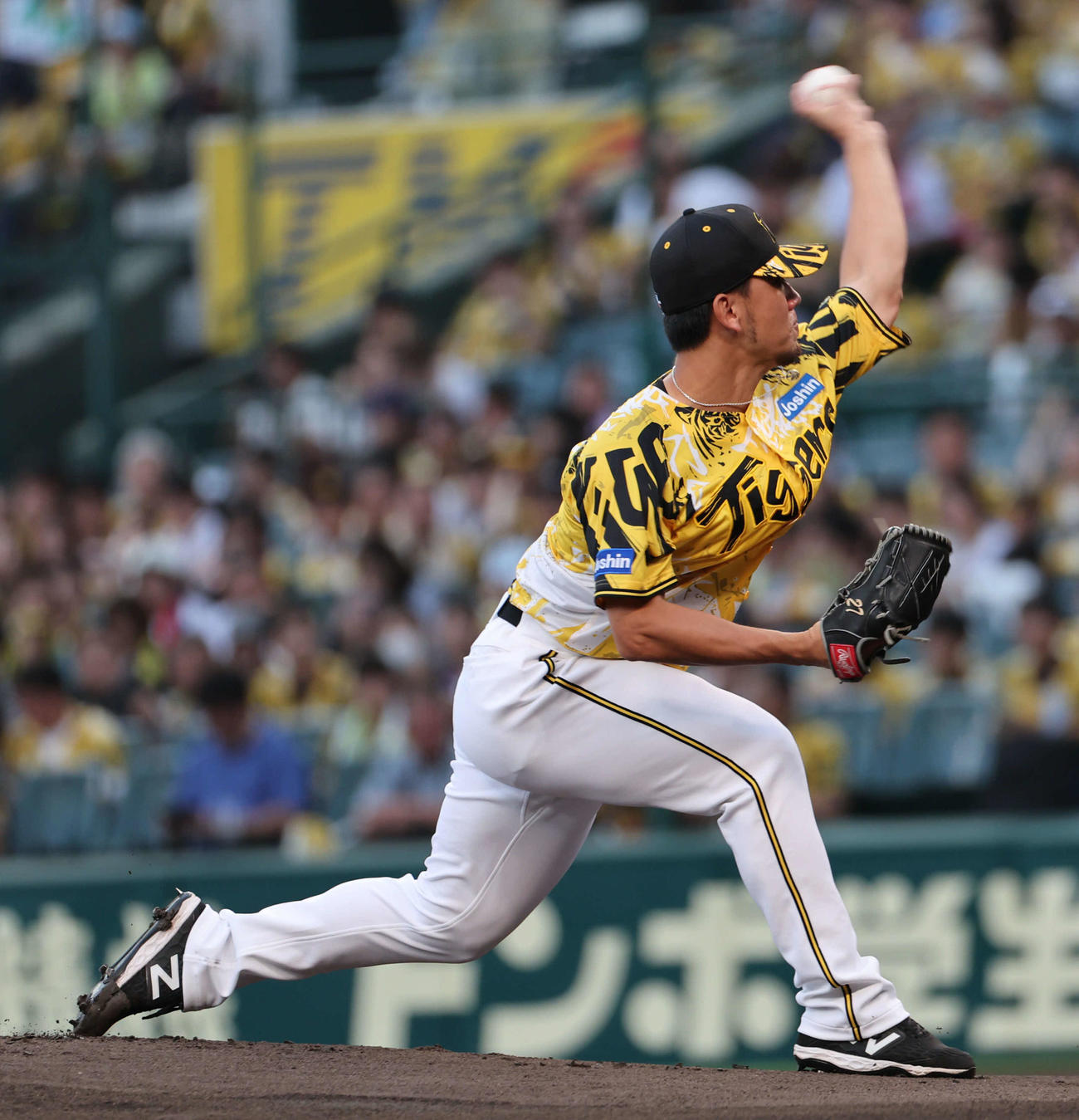 阪神対ヤクルト　阪神先発の伊藤将（撮影・西尾就之）