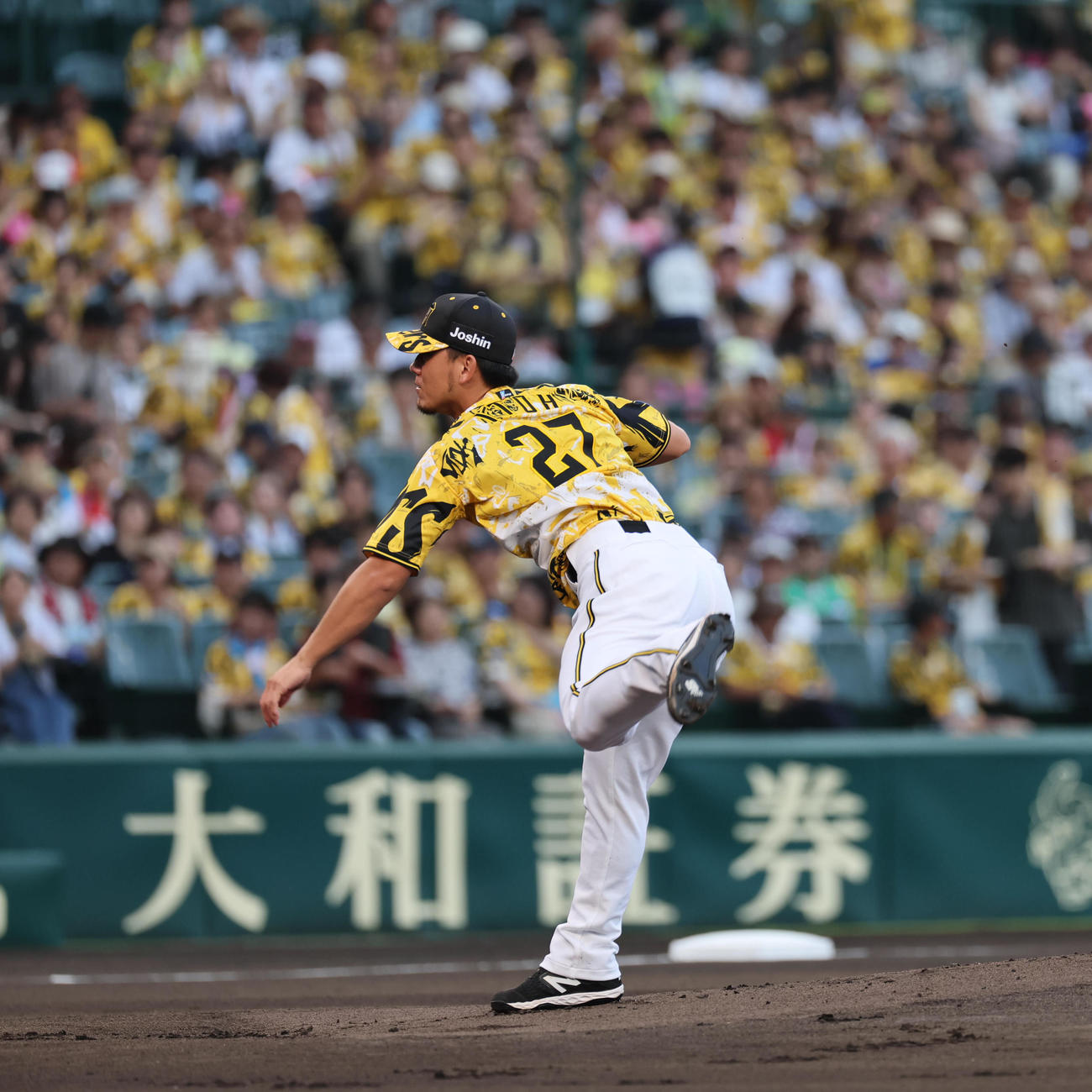 阪神対ヤクルト　阪神先発の伊藤将（撮影・宮崎幸一)