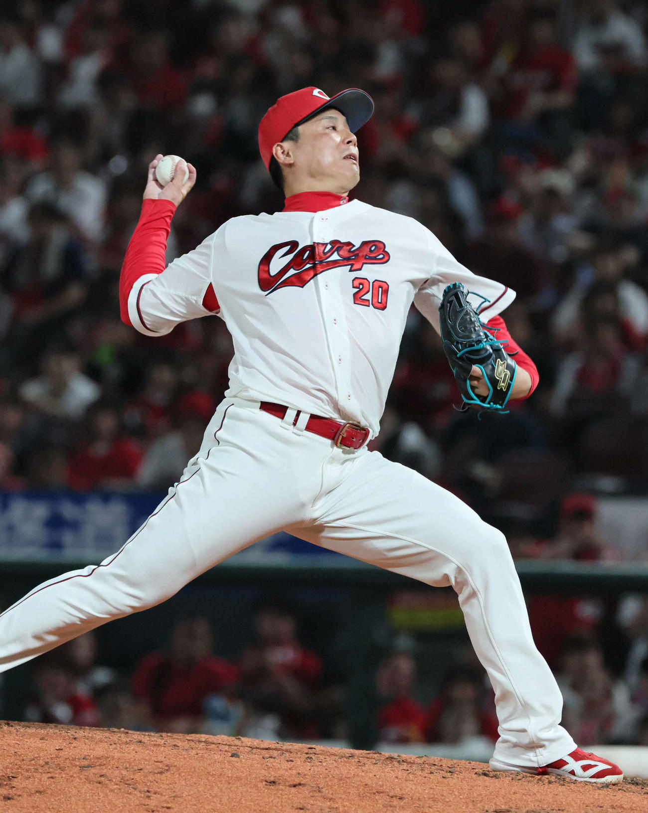 広島対DeNA 9回表DeNA、広島2番手の栗林（撮影・加藤孝規）