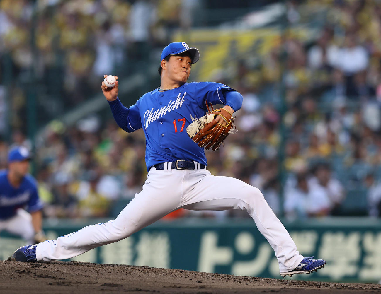 阪神対中日　中日先発の柳（撮影・藤尾明華）