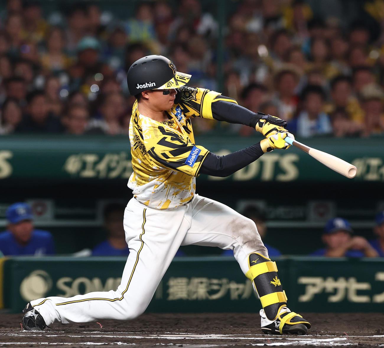 阪神対中日　10回裏阪神1死、森下は三振に倒れる（撮影・上田博志）