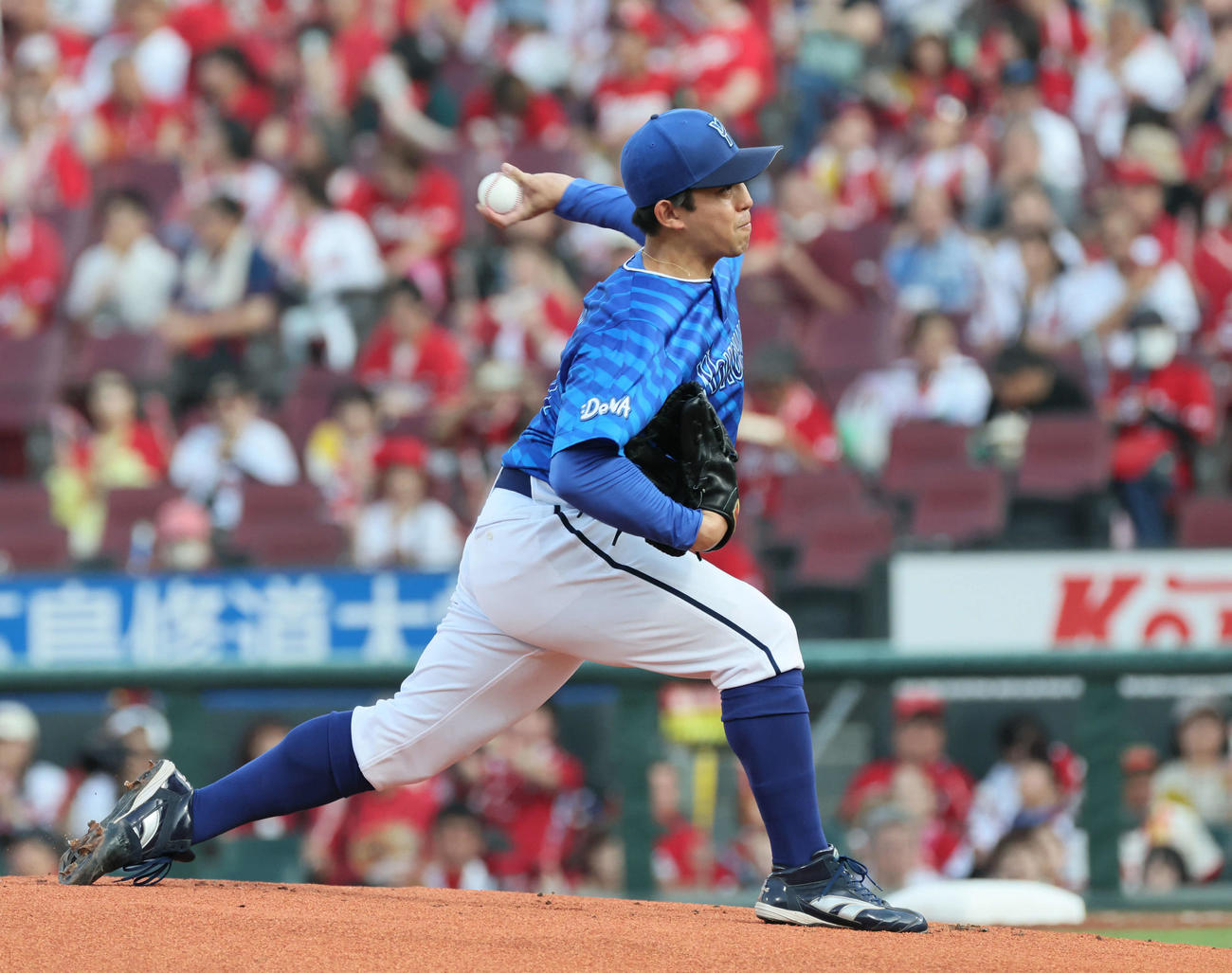 広島対DeNA DeNA先発の東（撮影・加藤孝規）