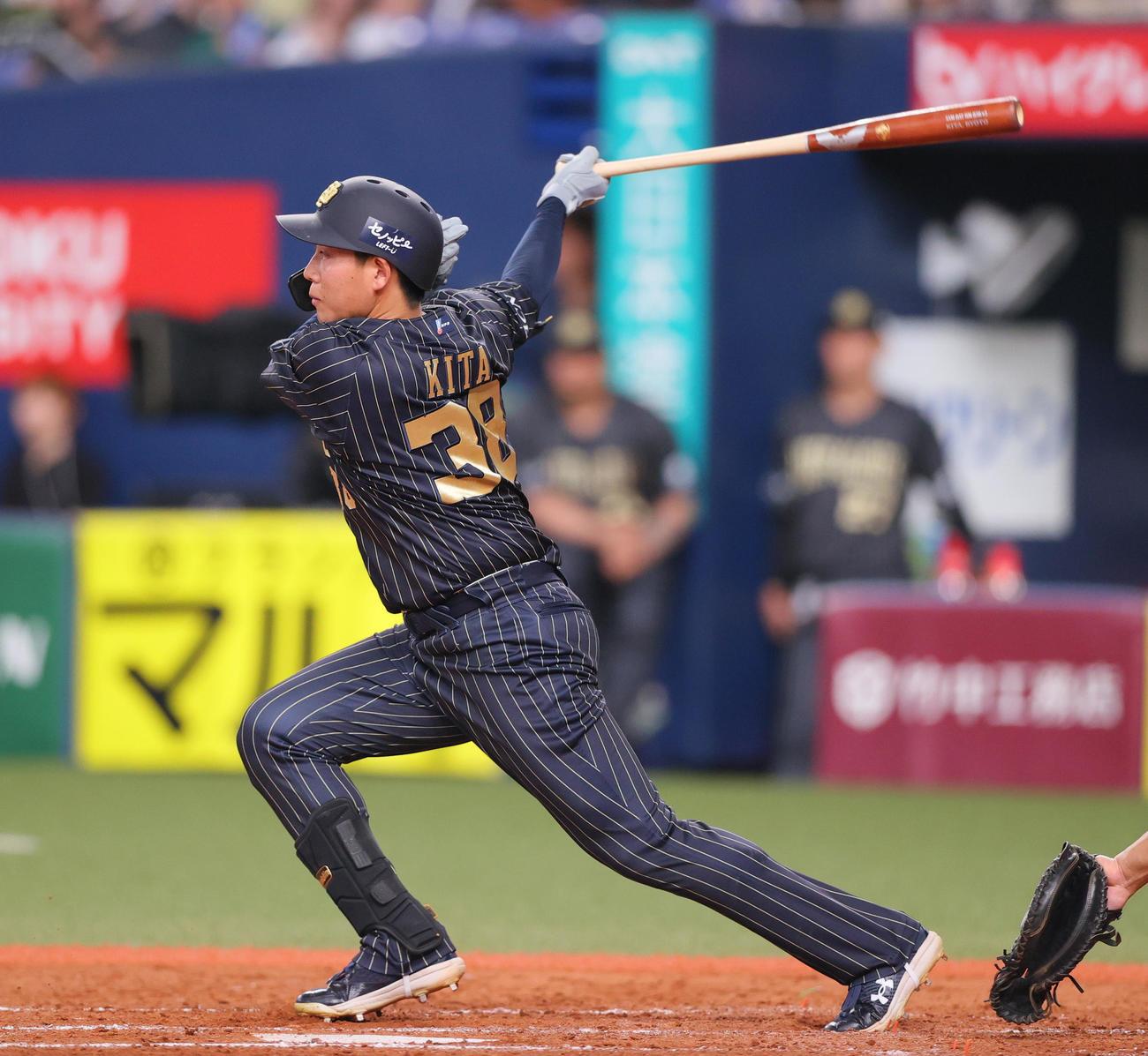 オリックス対楽天　3回裏オリックス1死一、三塁、来田は右前適時打を放つ（撮影・上山淳一）