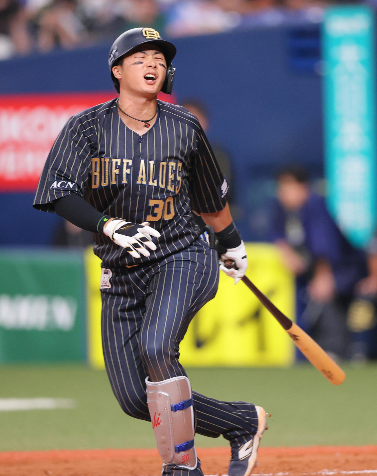 オリックス対楽天　10回裏オリックス2死満塁、広岡は空振り三振に倒れゲームセット（撮影・上山淳一）