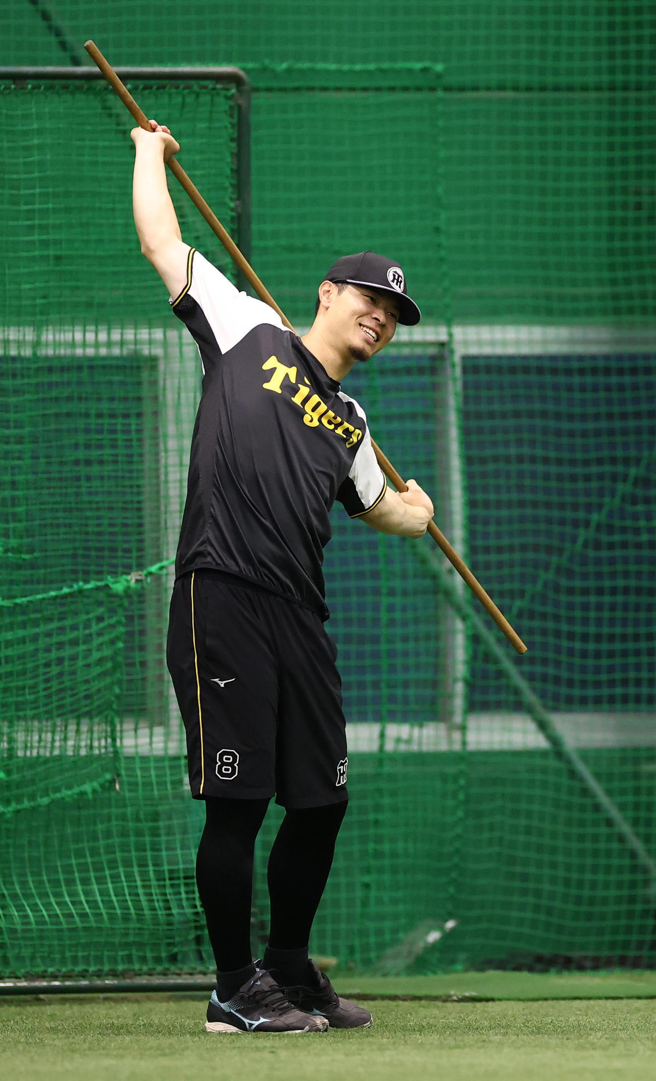 笑顔を見せる佐藤輝（撮影・上田博志）