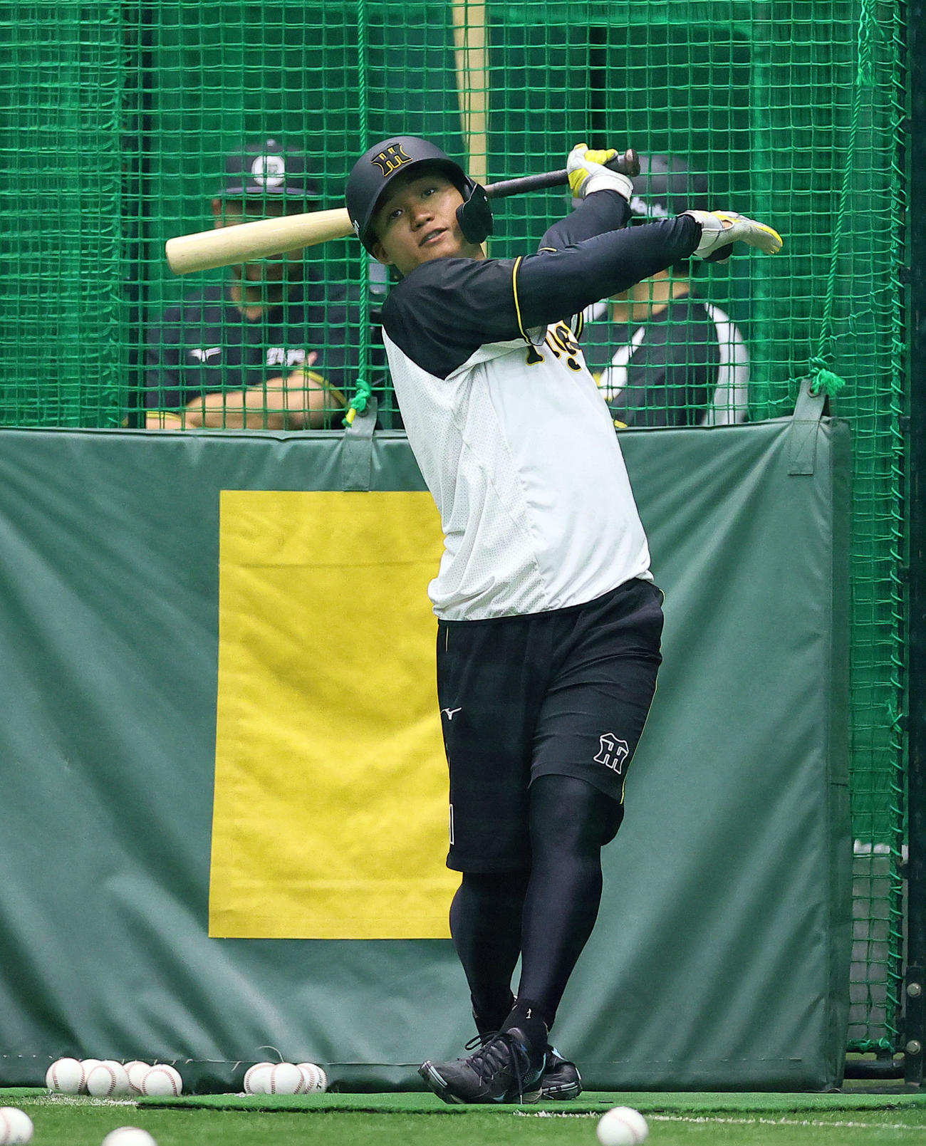 阪神対中日　打撃練習をする阪神森下（撮影・藤尾明華）
