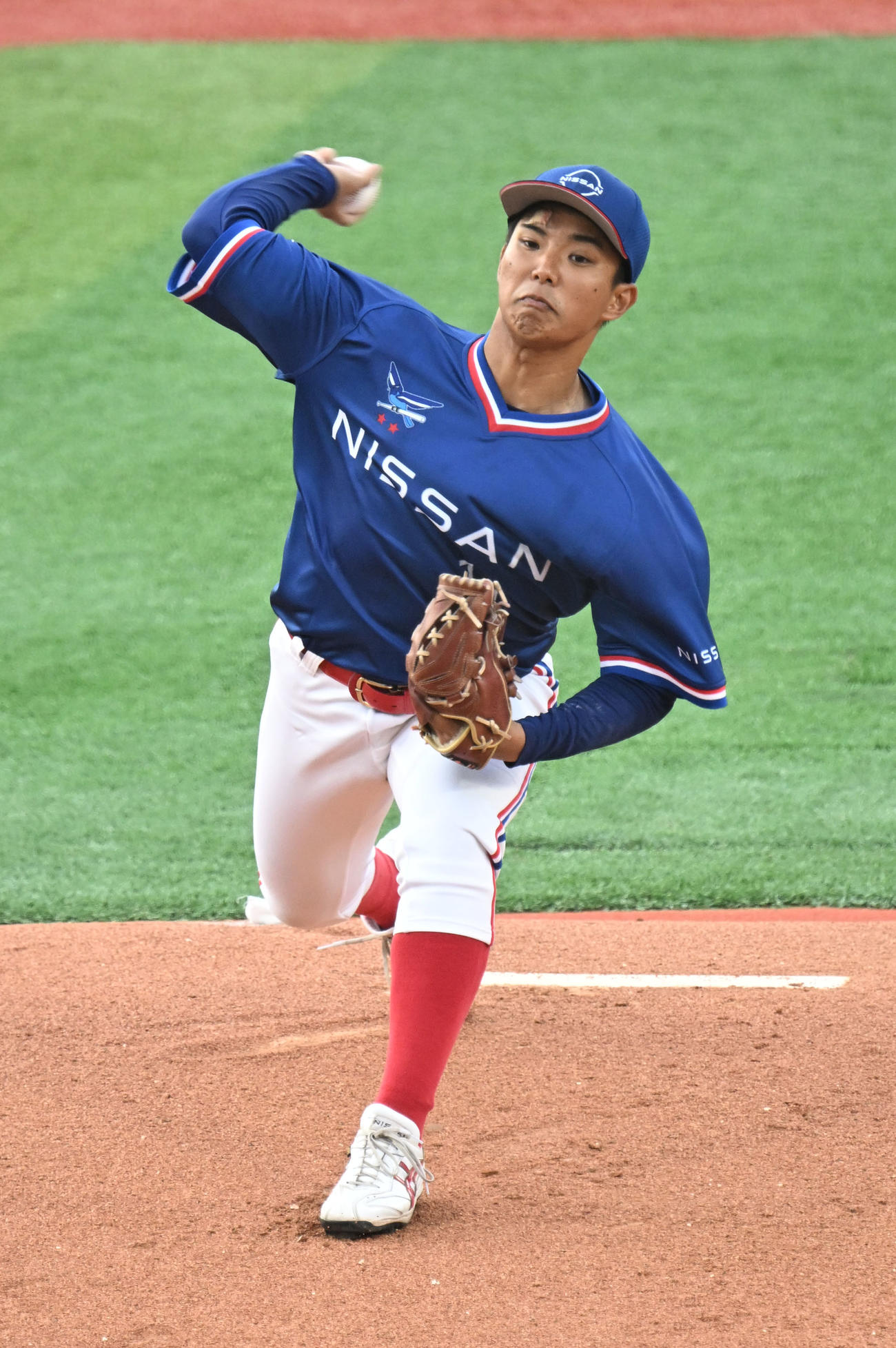 東芝戦に先発した日産・砂川（撮影・千葉一成）