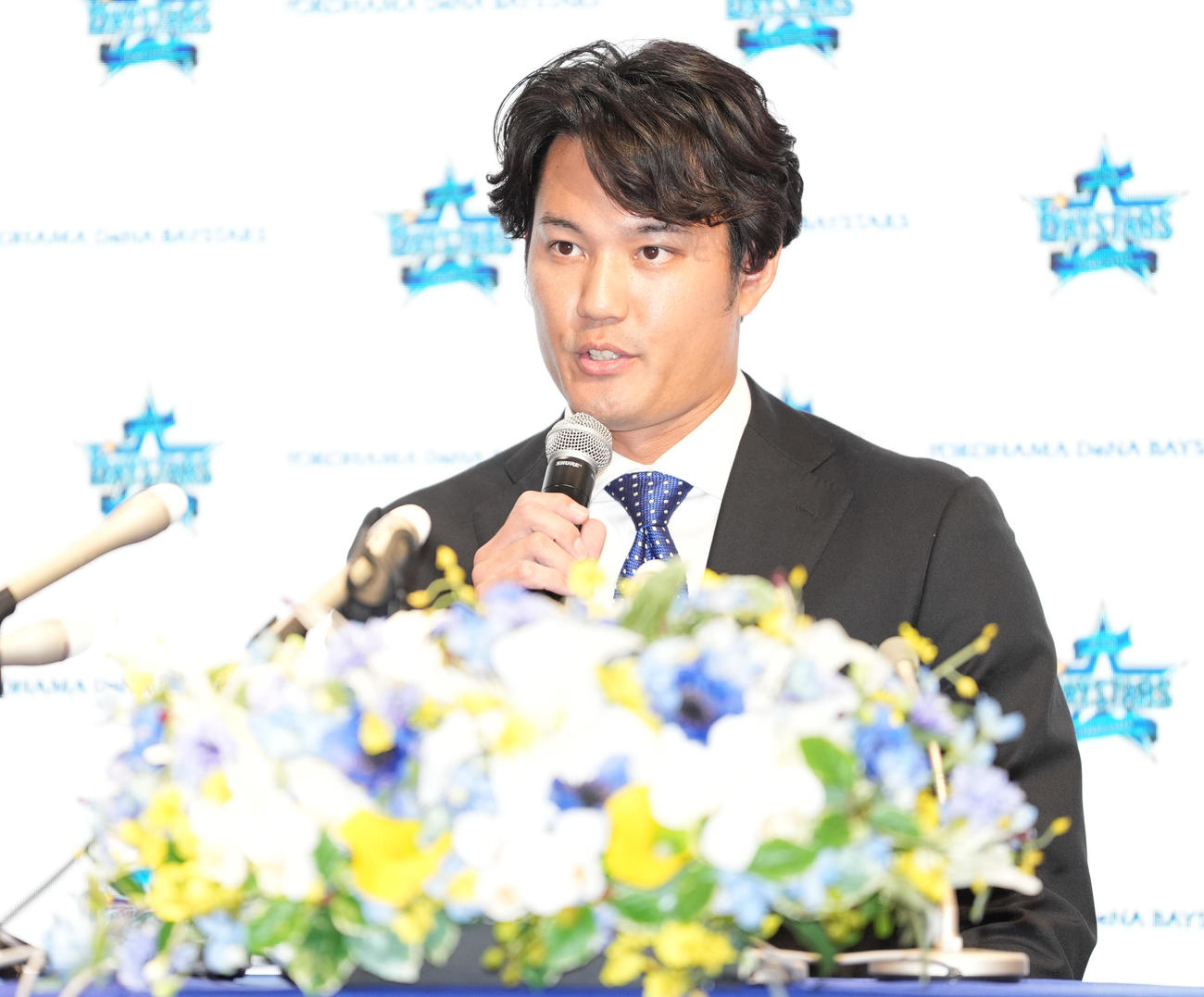 入団会見に臨むDeNA藤浪（撮影・鈴木みどり）
