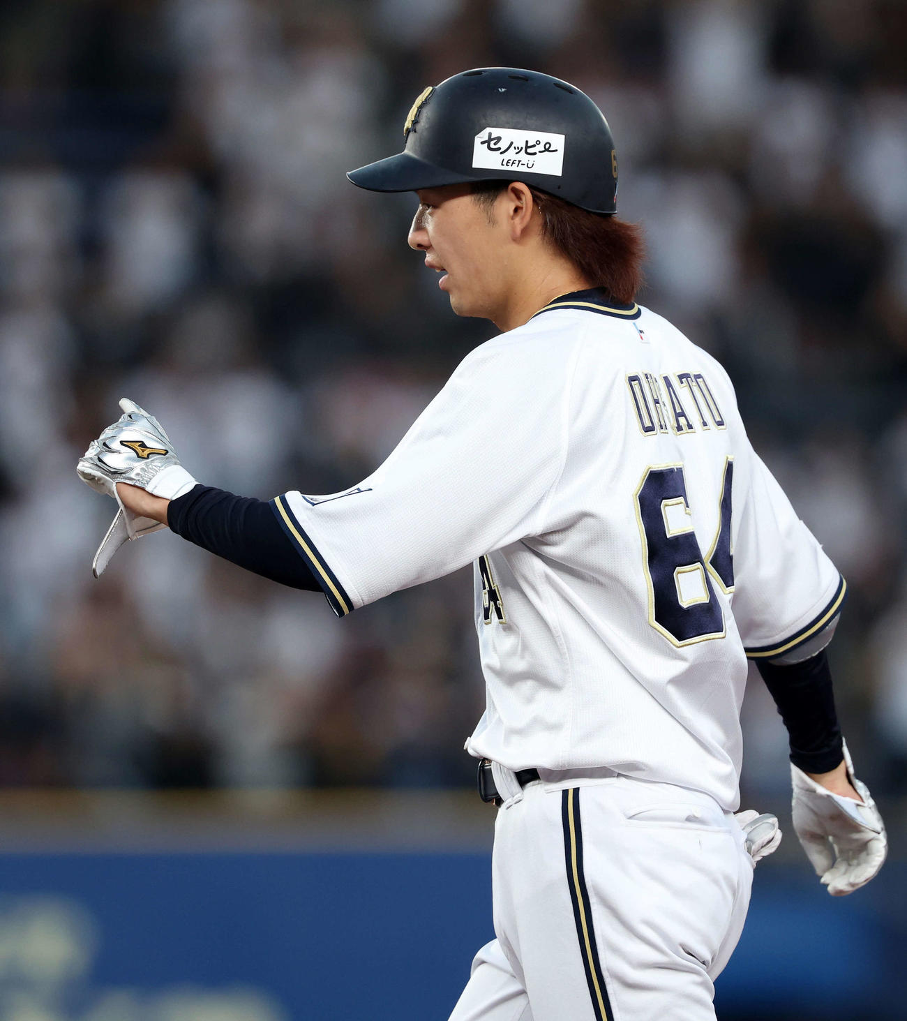 ロッテ対オリックス　3回表オリックス無死一塁、大里は三内野安打を放つ（撮影・鈴木正人）