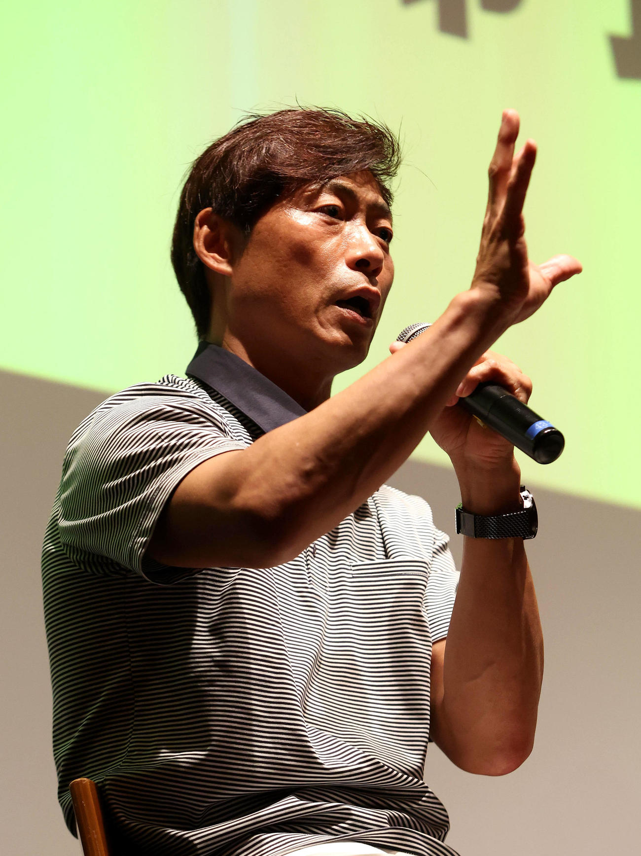 トークショーで今シーズンの阪神タイガースについて語る元阪神桧山進次郎氏（撮影・白石智彦）