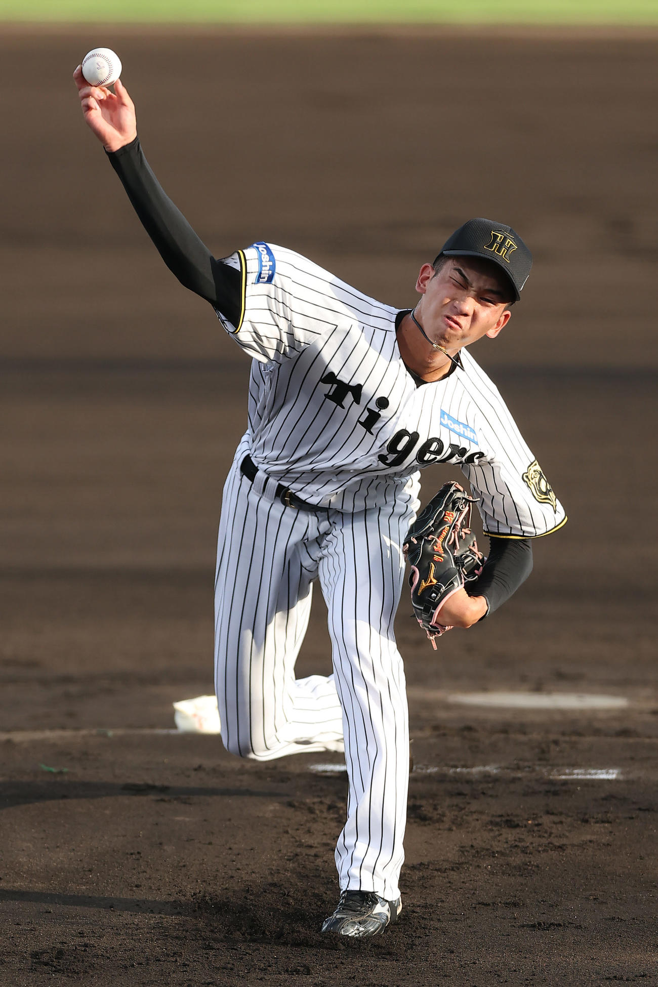 全ウ対全イ　力投する全ウ先発の今朝丸（撮影・前田充）