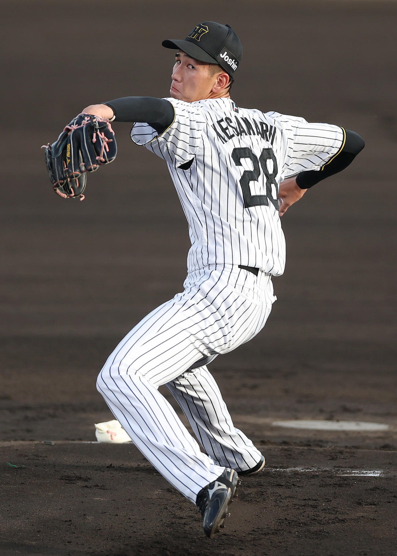 全ウ対全イ　力投する全ウ先発の今朝丸（撮影・前田充）