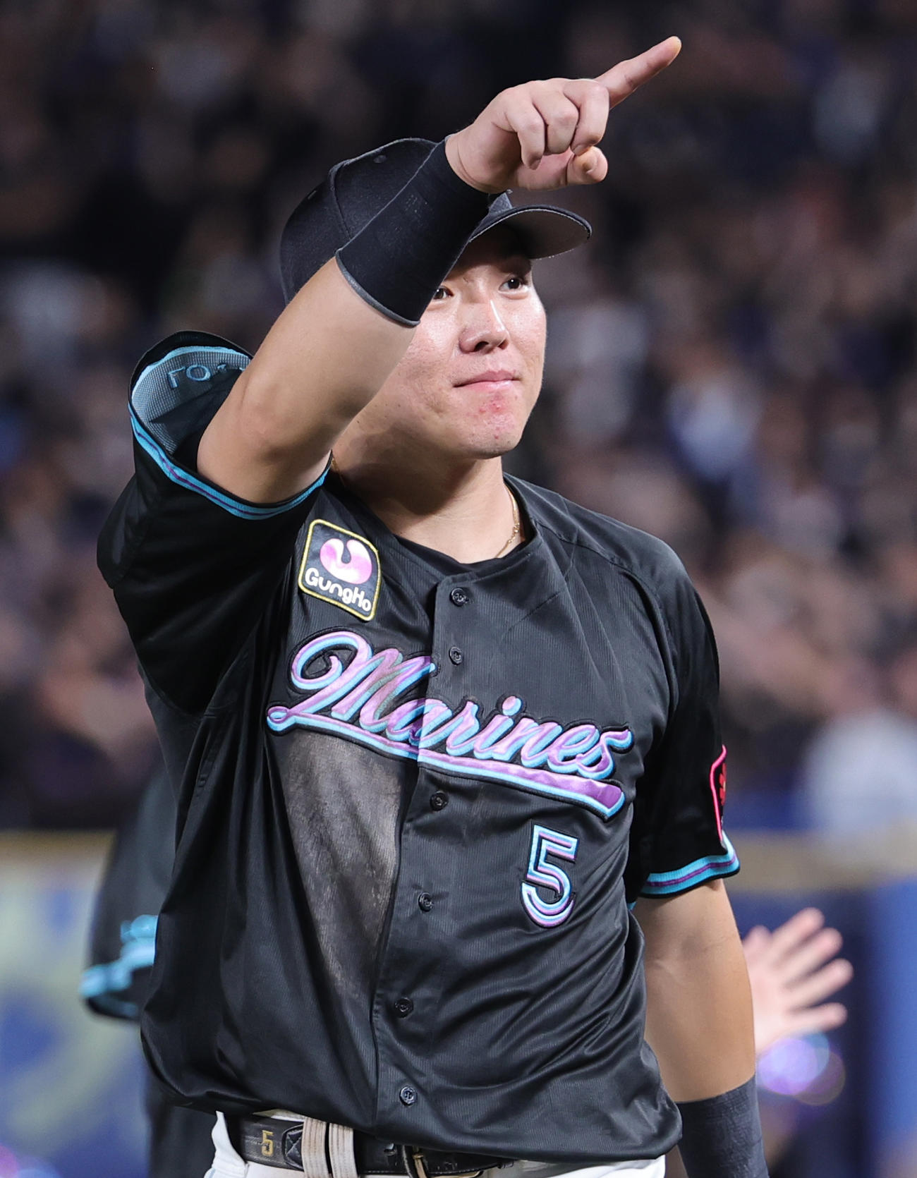 ロッテ対オリックス　勝利を喜ぶロッテ安田（撮影・野上伸悟）
