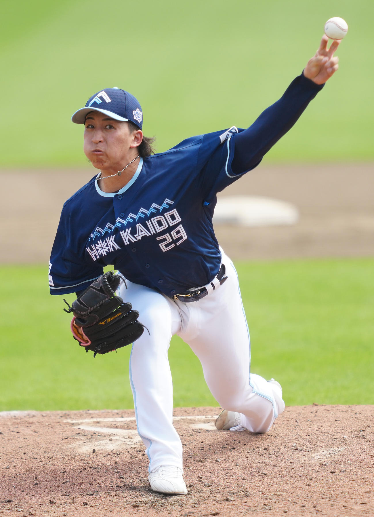 楽天対日本ハム　先発し力投する日本ハム細野（撮影・鈴木みどり）