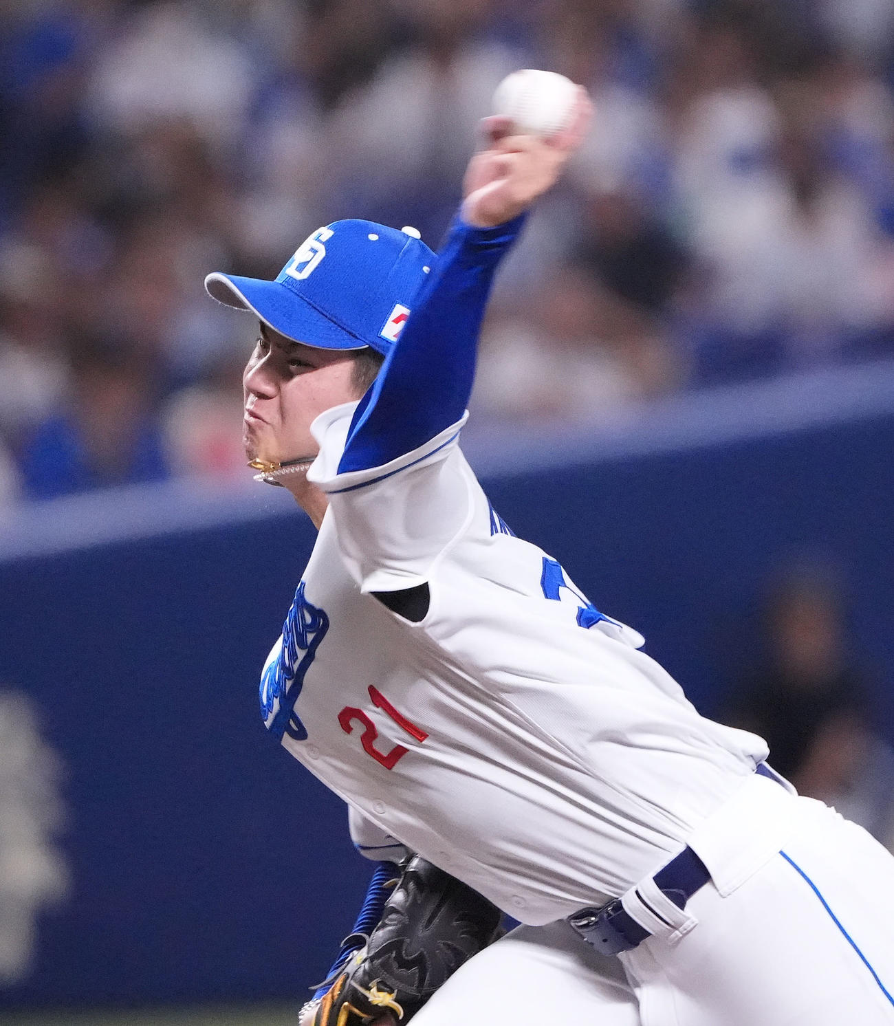 中日対DeNA 4回表、力投する中日先発の金丸（撮影・森本幸一）